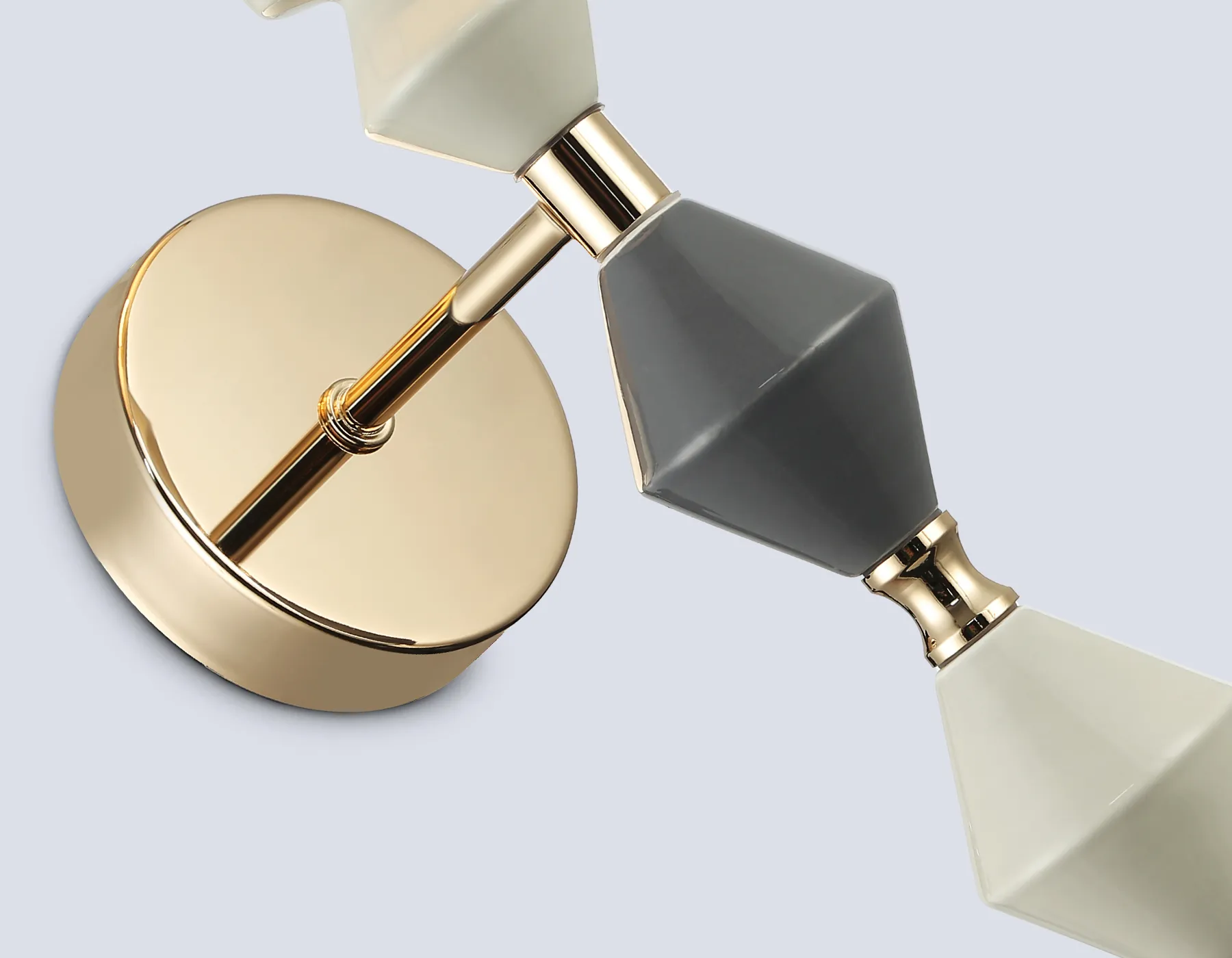 картинка Настенный светильник с абажуром LH75409