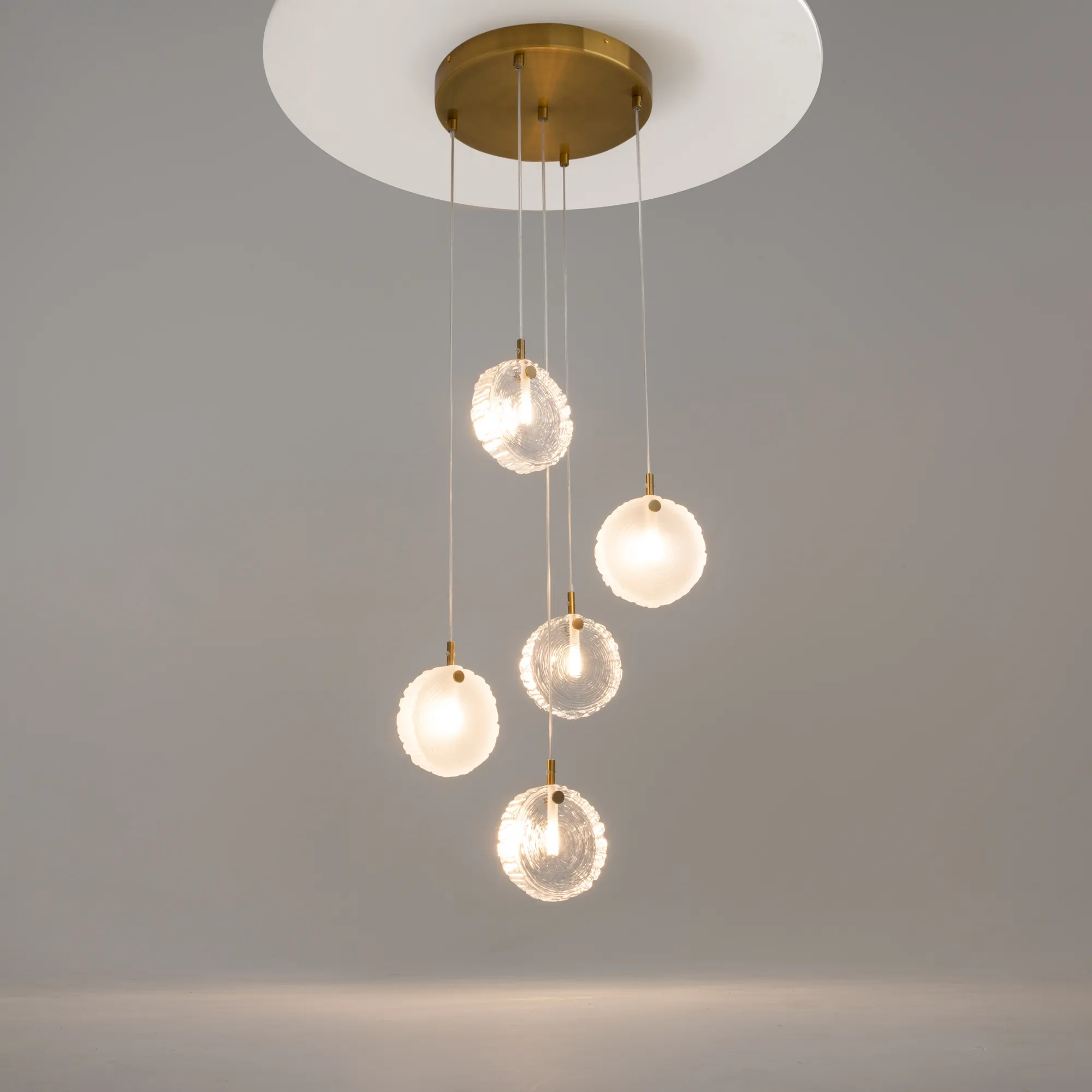 картинка Подвесной светильник Maytoni MOD254PL-05BS