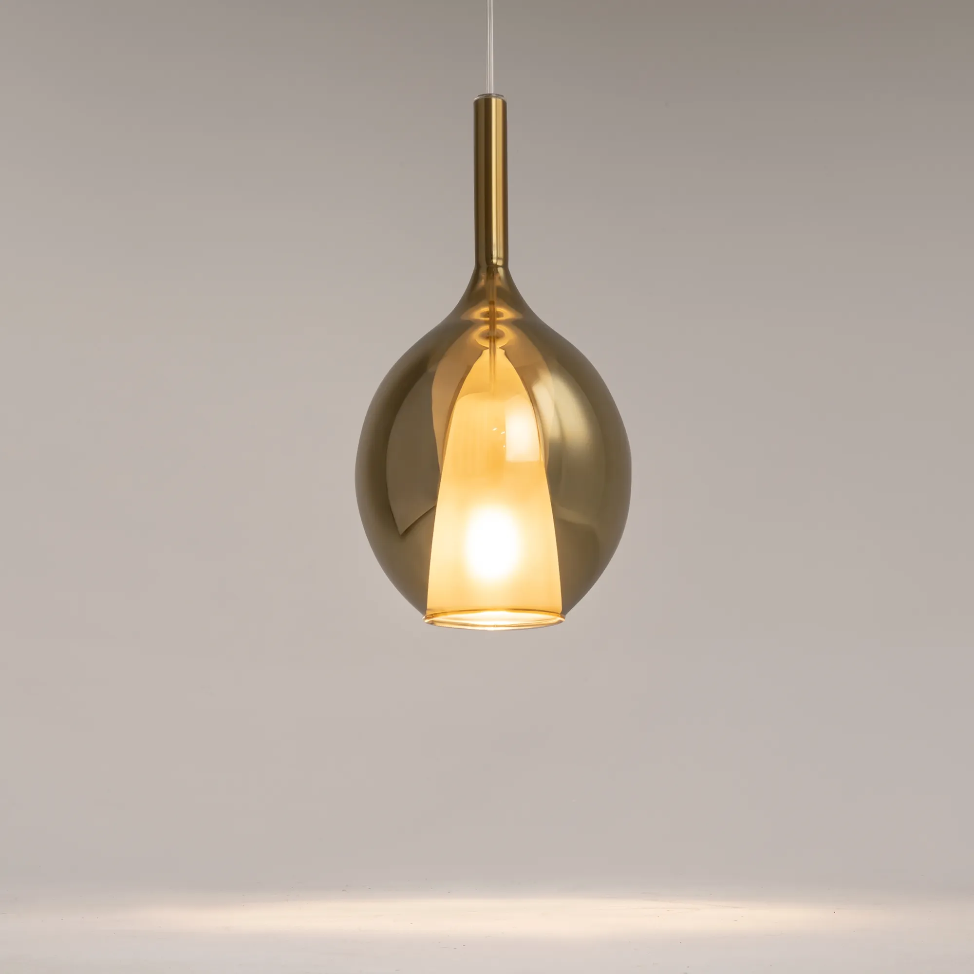 картинка Подвесной светильник Maytoni MOD271PL-01B2