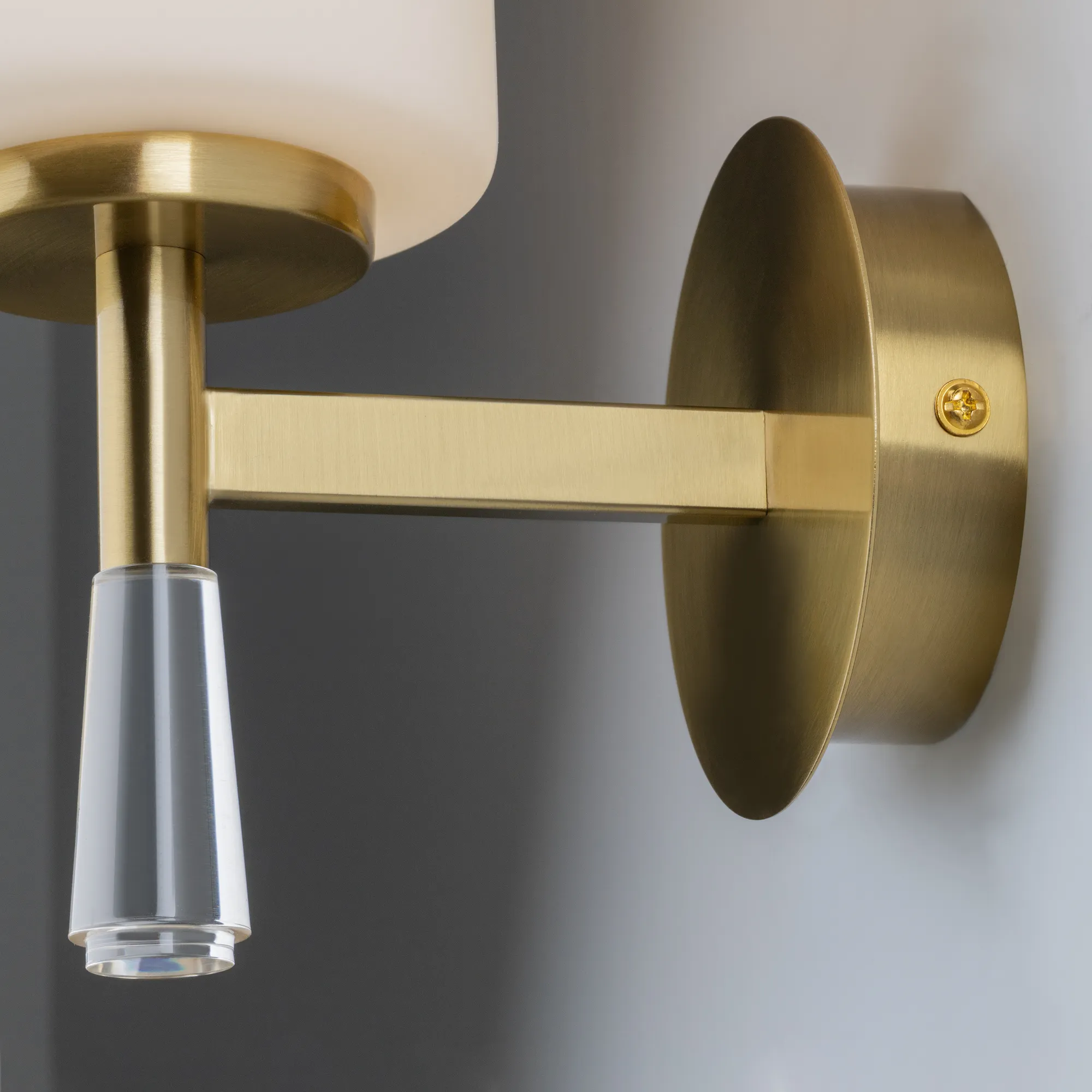 картинка Настенный светильник (бра) Freya FR2031WL-01BS