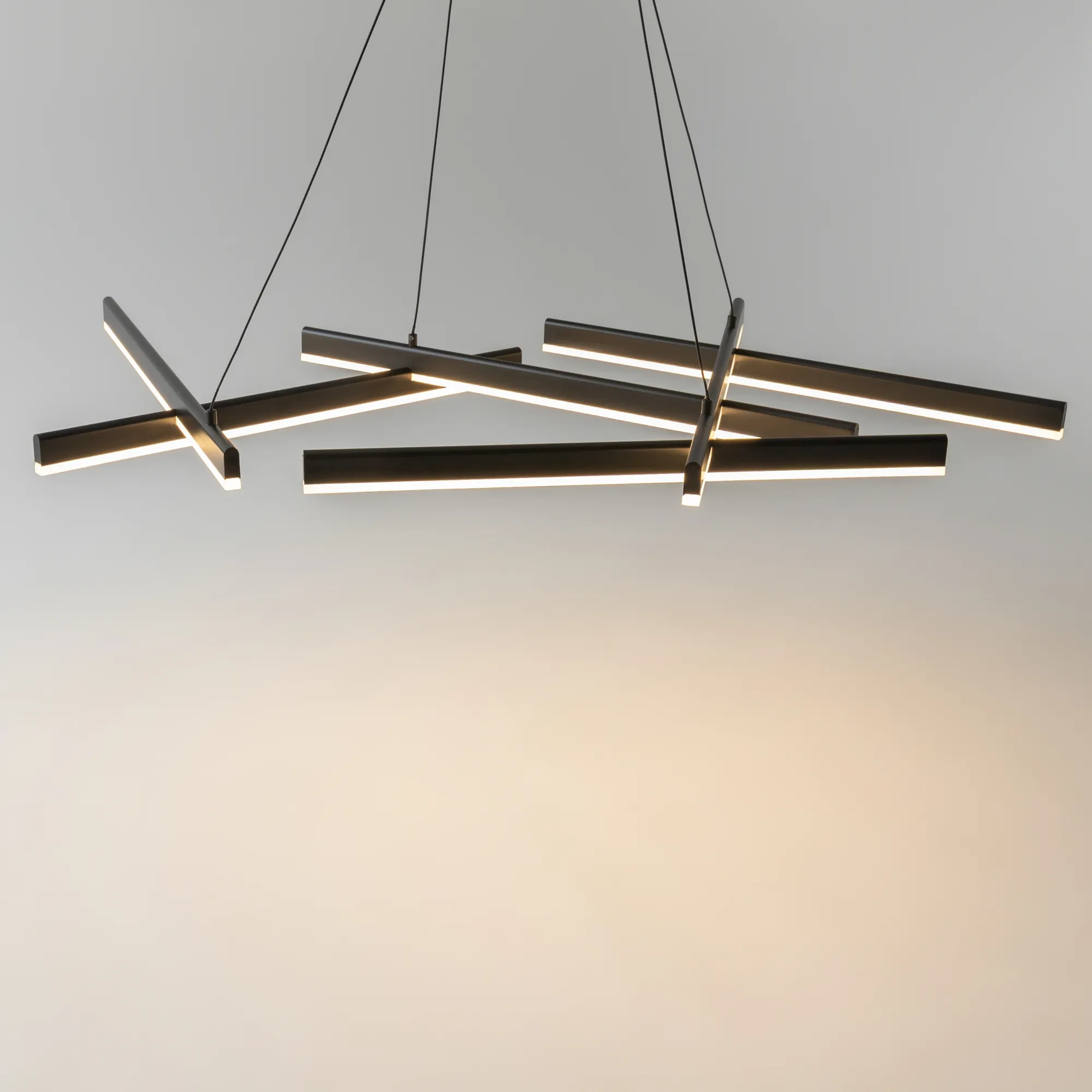 картинка Подвесной светильник Maytoni MOD016PL-L80BK