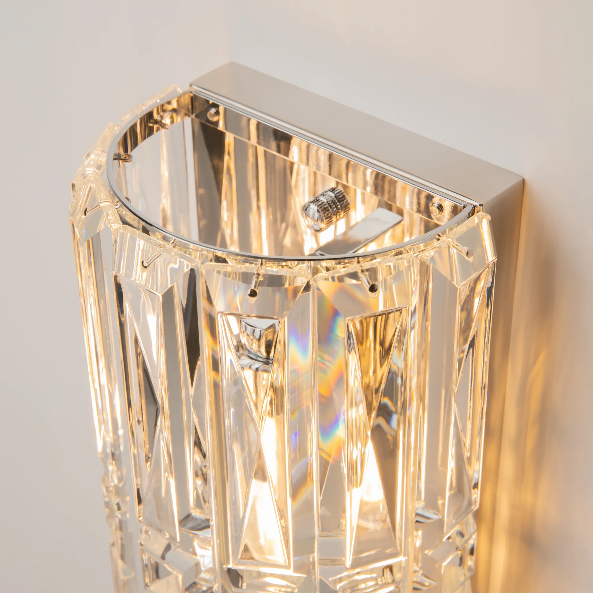 картинка Настенный светильник (бра) Maytoni MOD094WL-01CH