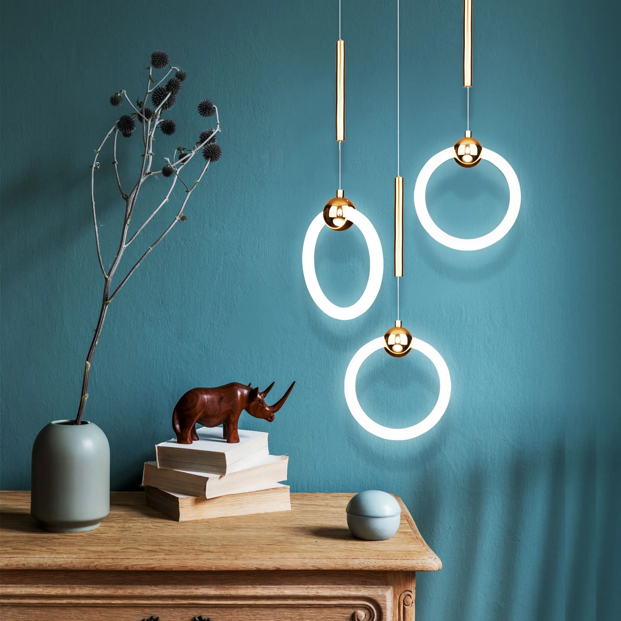 картинка Подвесной светодиодный светильник 90165/1 золото