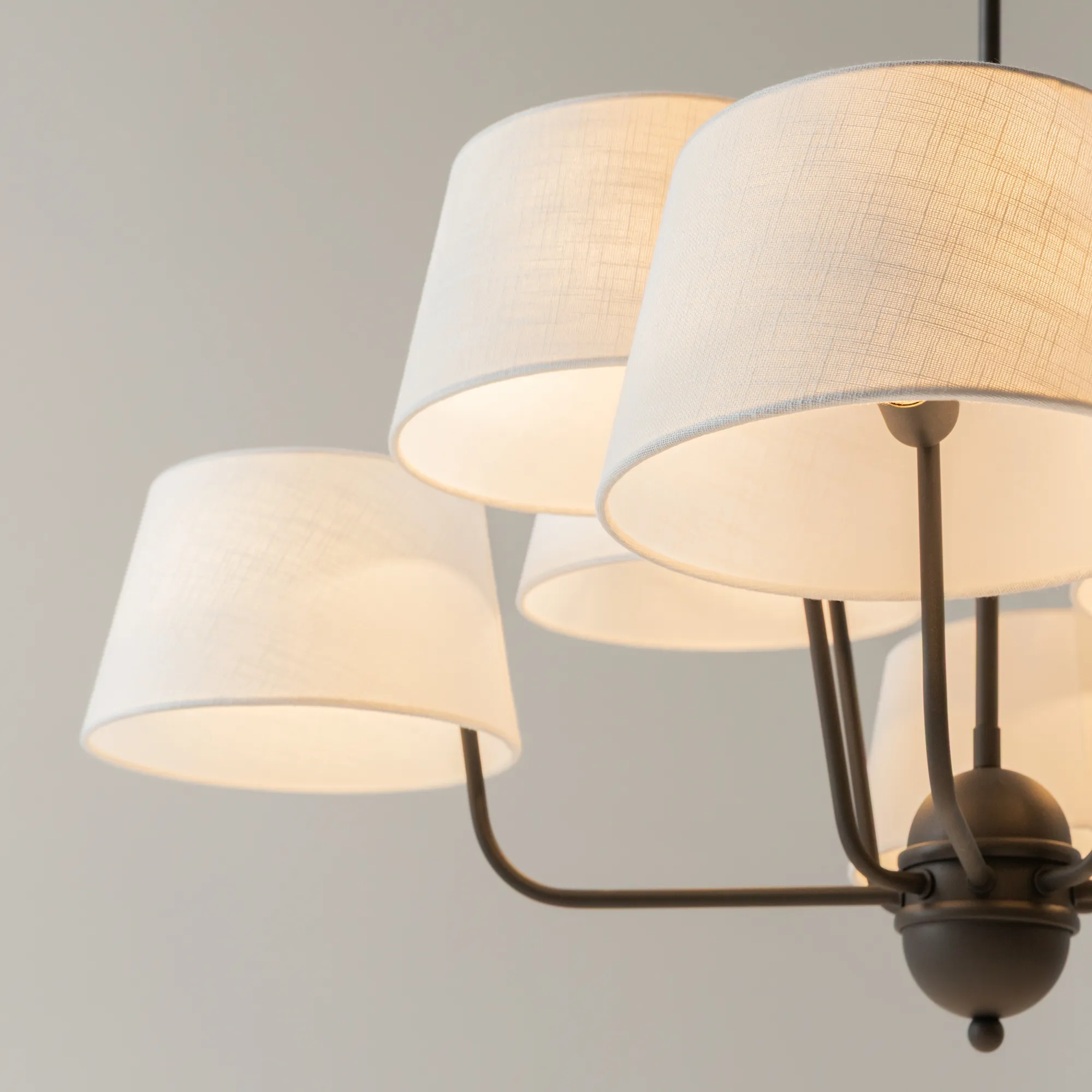 картинка Подвесной светильник Maytoni MOD360PL-08B