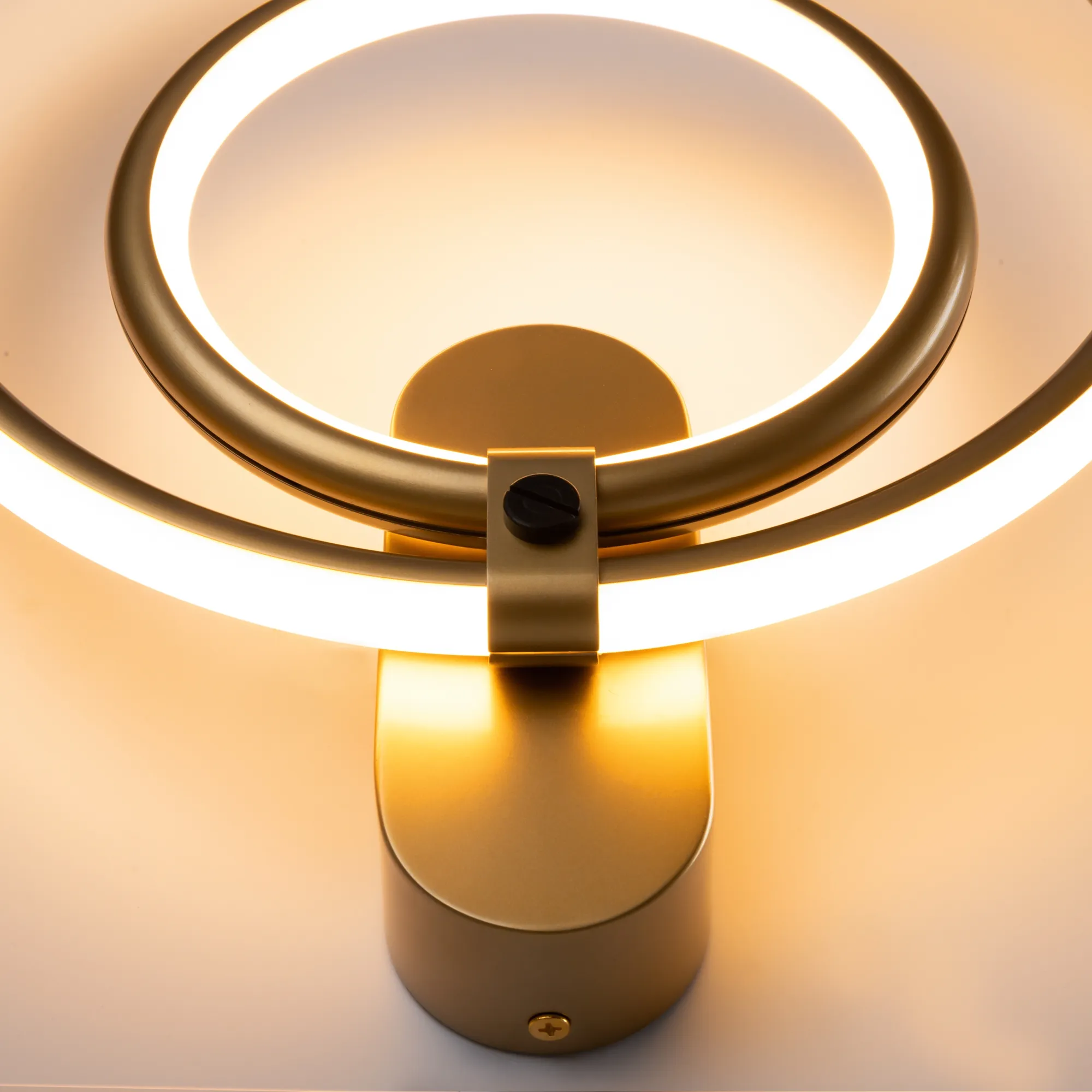 картинка Настенный светильник (бра) Maytoni MOD357WL-L16BS3K