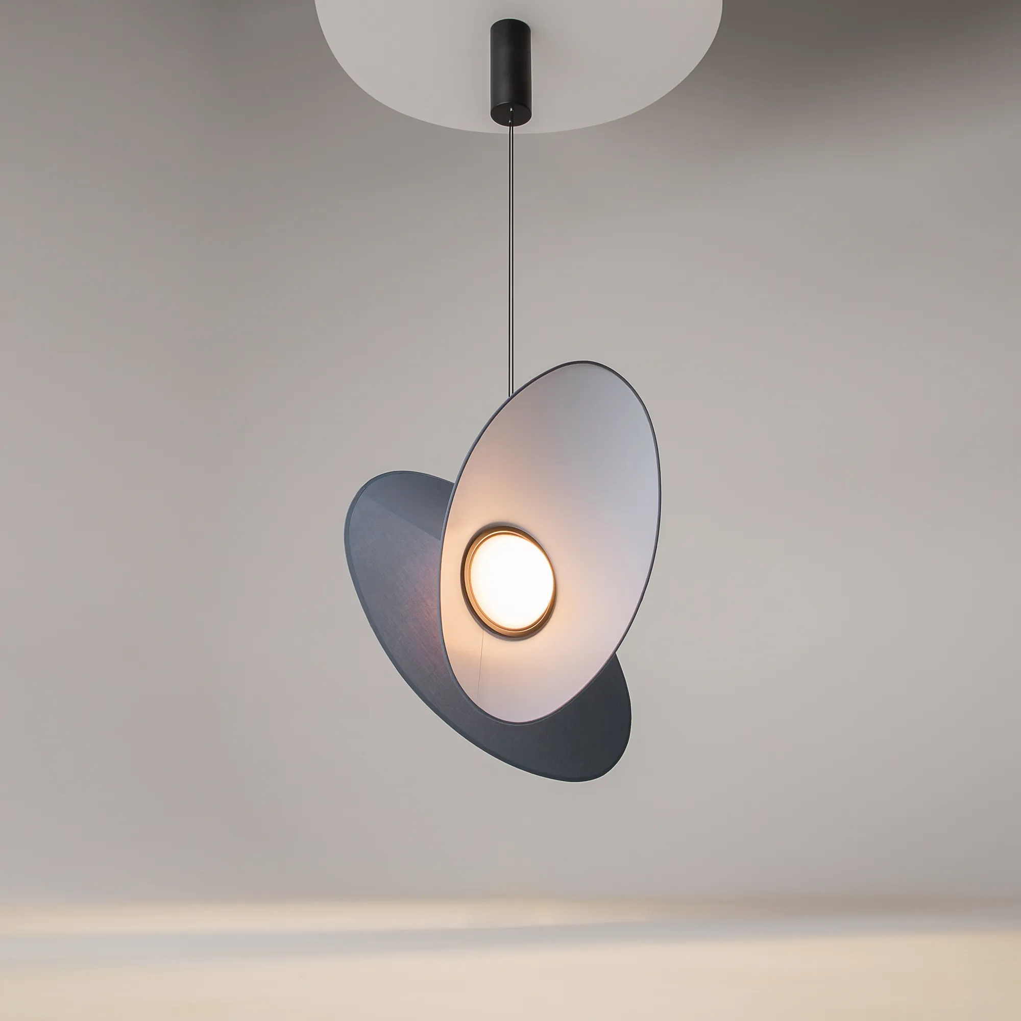 картинка Подвесной светильник Maytoni MOD396PL-L10BL3K