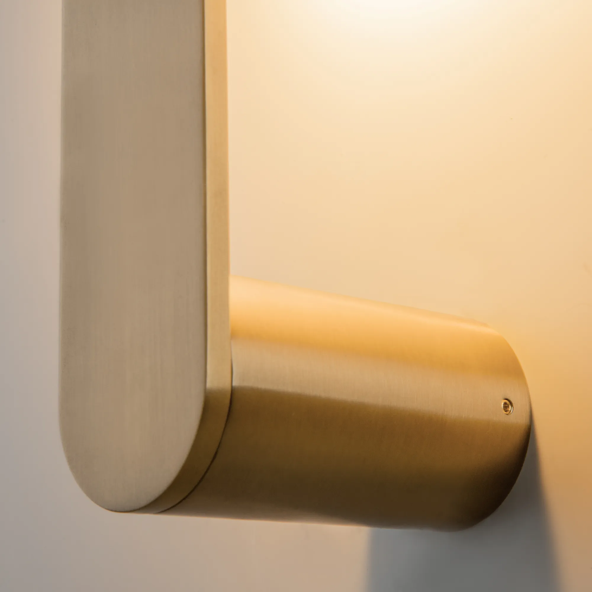 картинка Настенный светильник (бра) Maytoni MOD356WL-L4BS3K