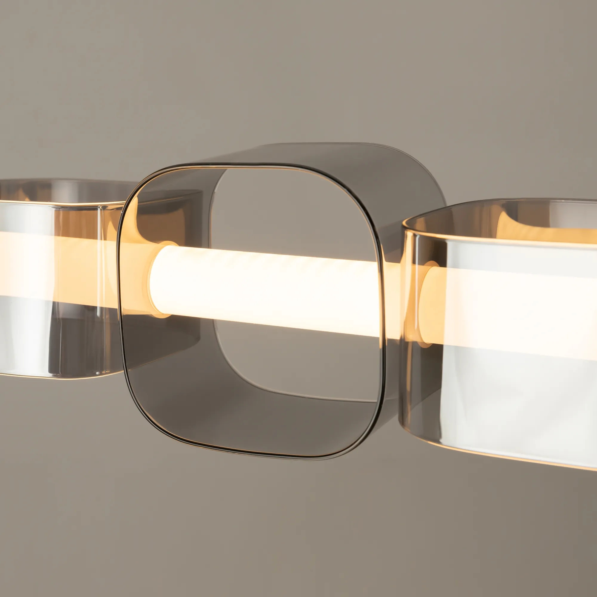 картинка Подвесной светильник Maytoni MOD381PL-L45CH3K