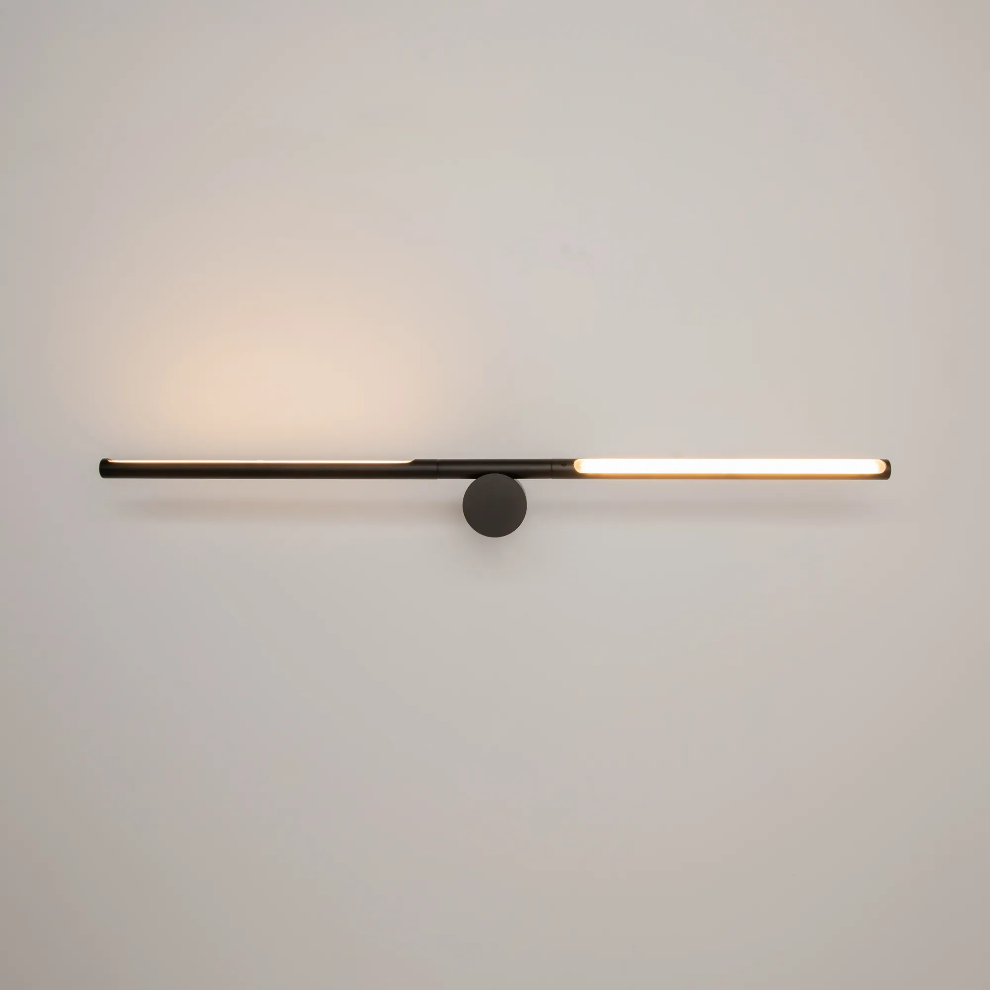 картинка Настенный светильник (бра) Maytoni MOD432WL-L9B3K