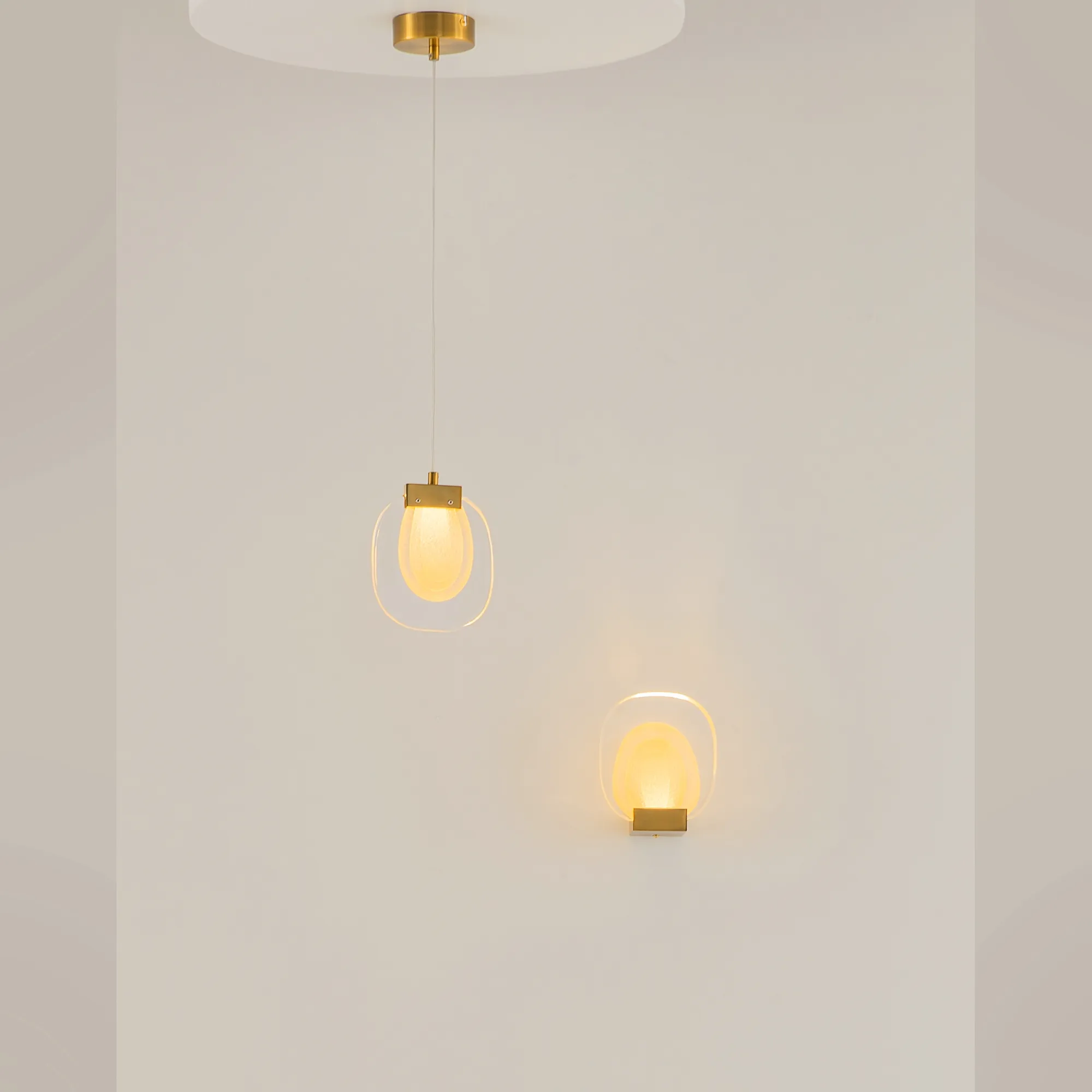 картинка Подвесной светильник Maytoni MOD367PL-L3BSK