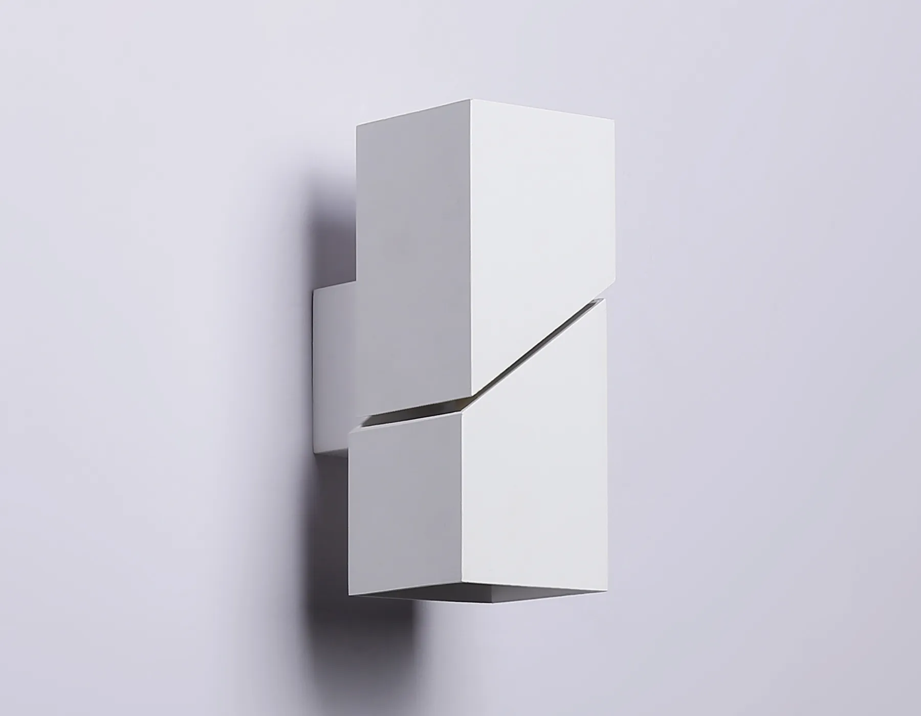 картинка Настенный светильник со сменной лампой FW2474