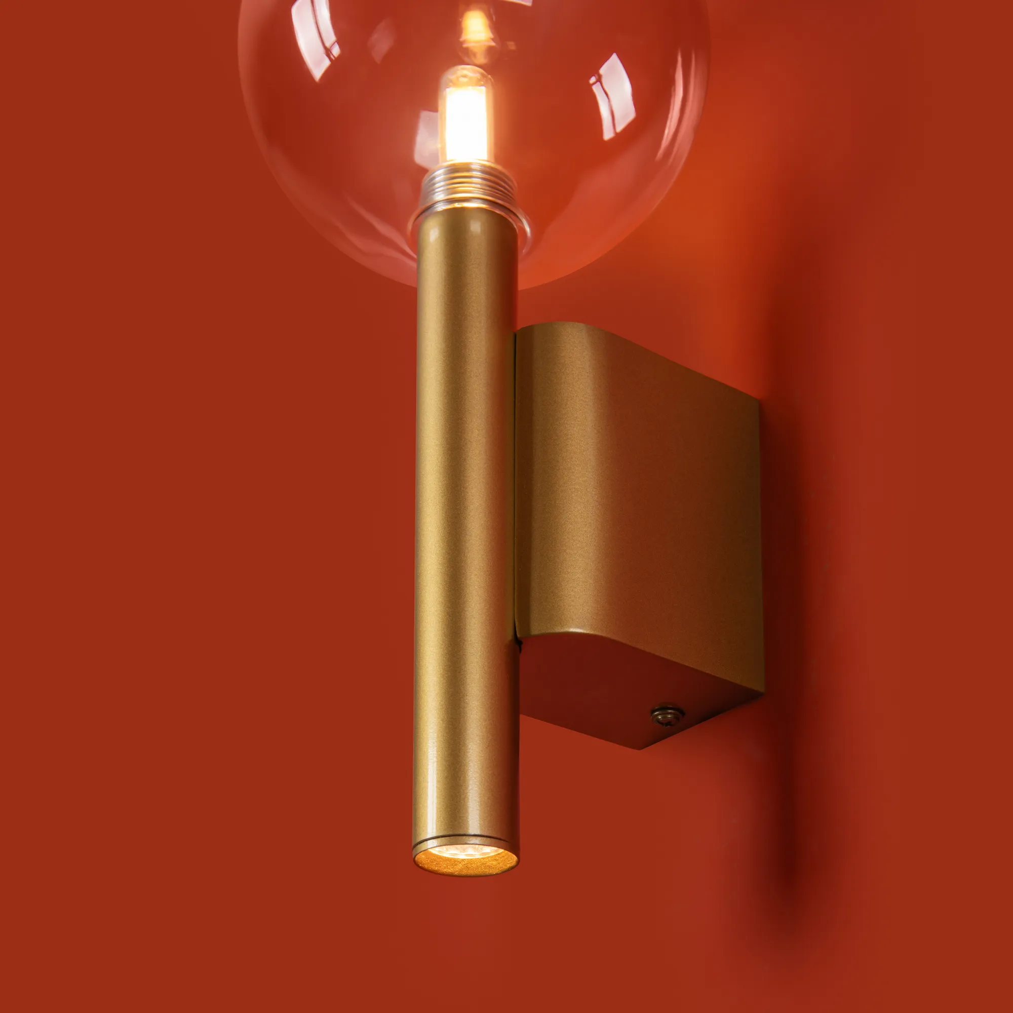 картинка Настенный светильник (бра) Freya FR5584WL-L10G