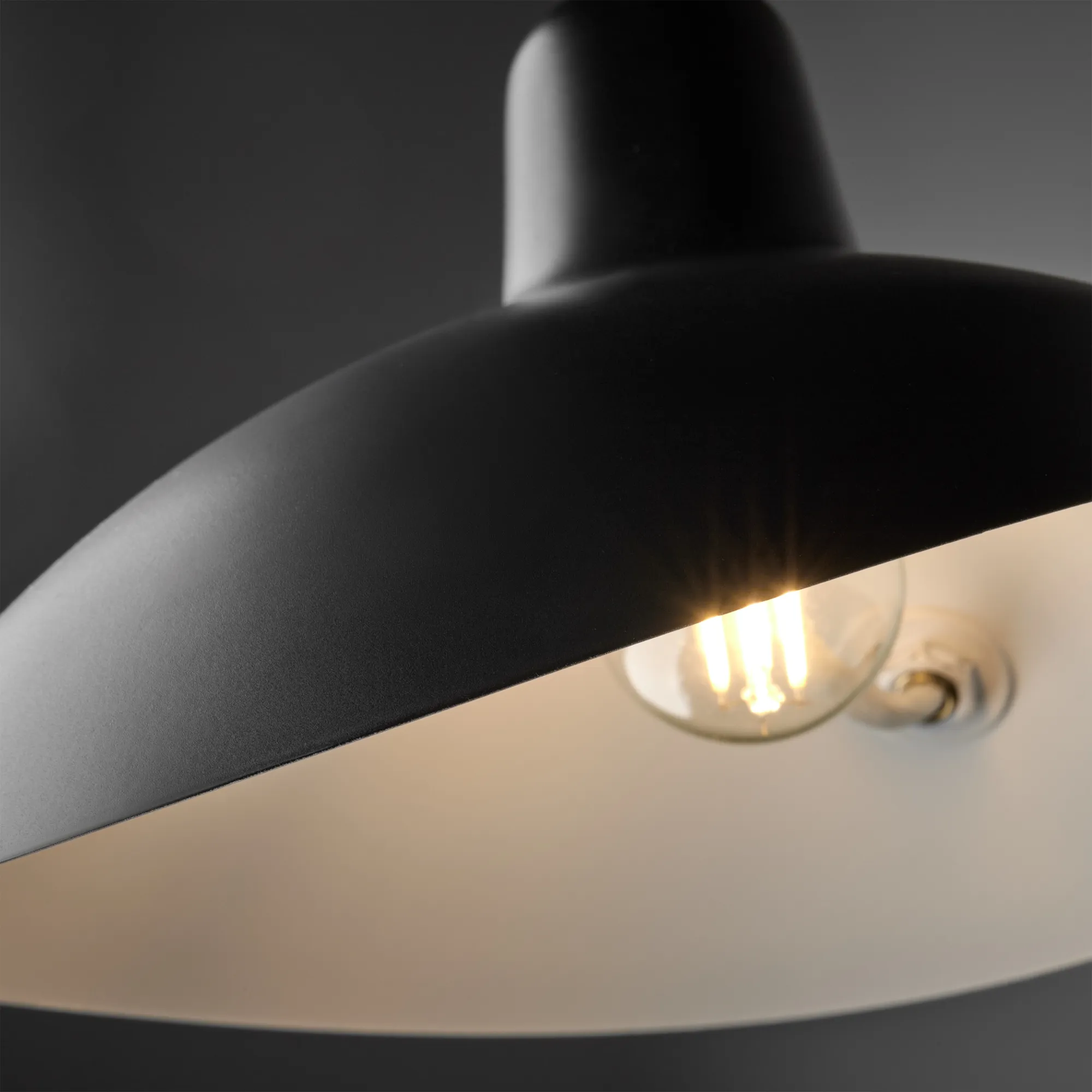 картинка Настенный светильник (бра) Freya FR5383WL-01B