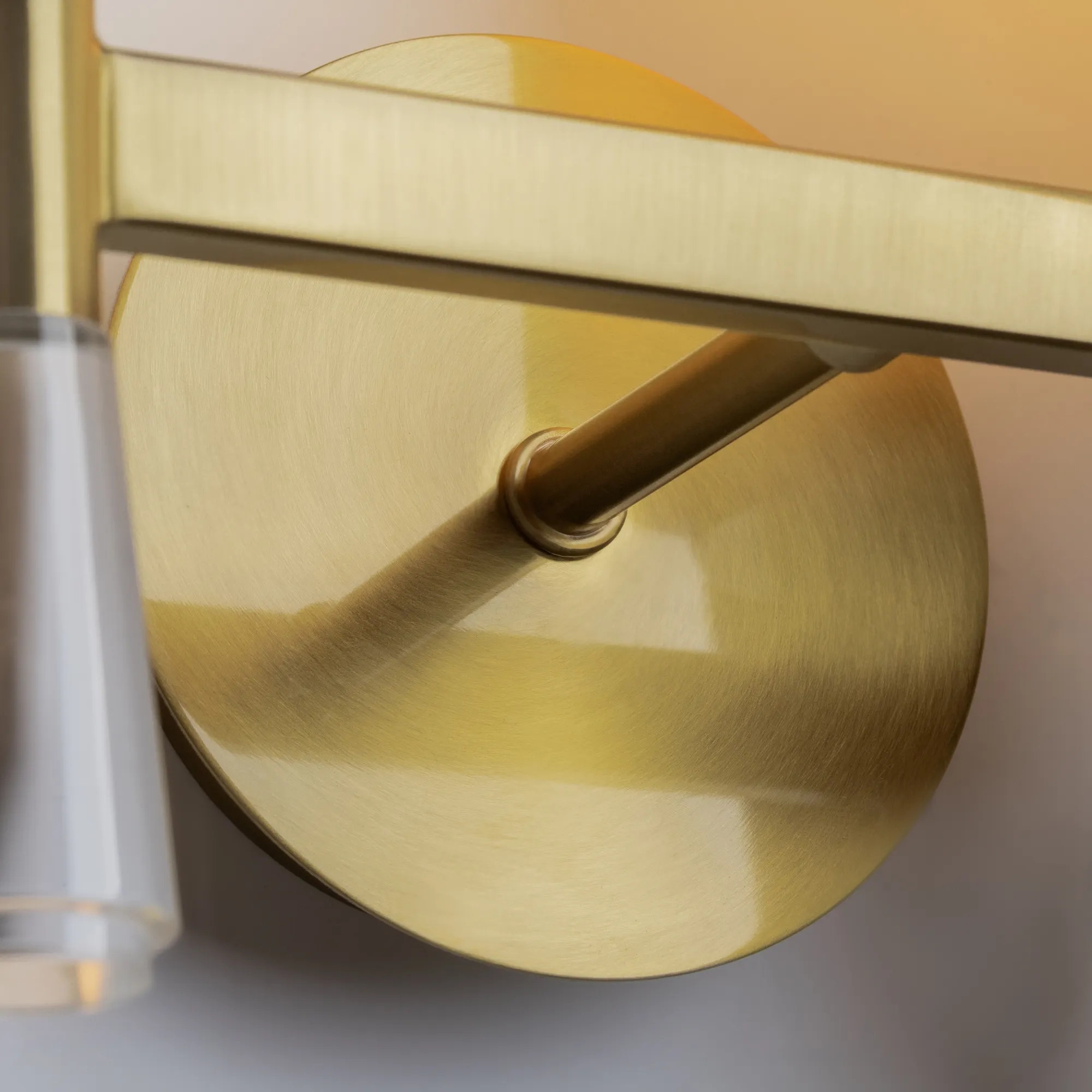 картинка Настенный светильник (бра) Freya FR2031WL-02BS