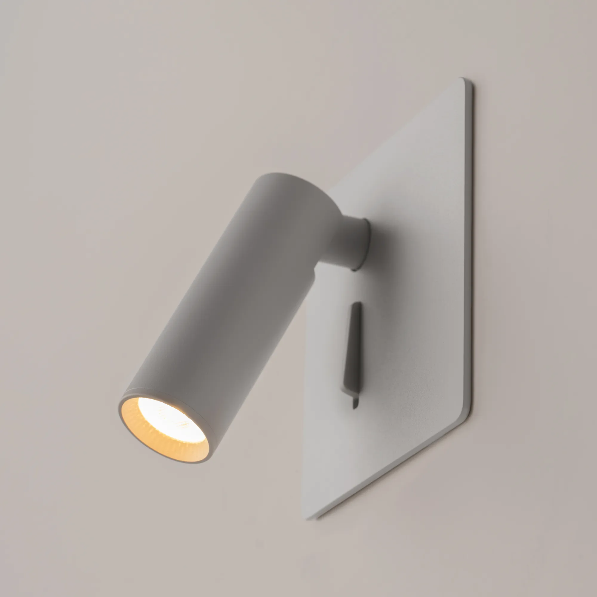 картинка Настенный светильник (бра) Technical C040WL-L3W3K