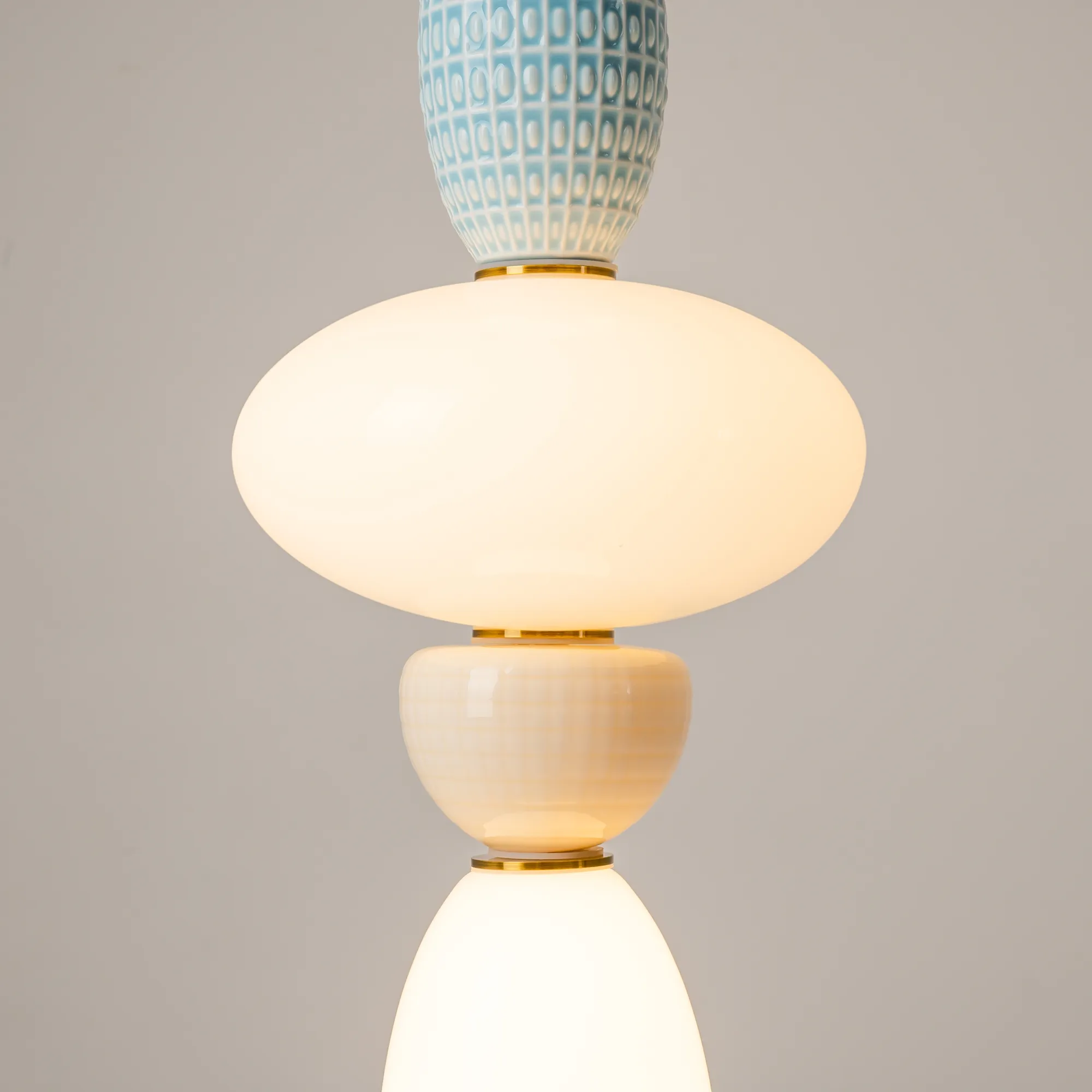 картинка Подвесной светильник Maytoni MOD297PL-L24BS3K1