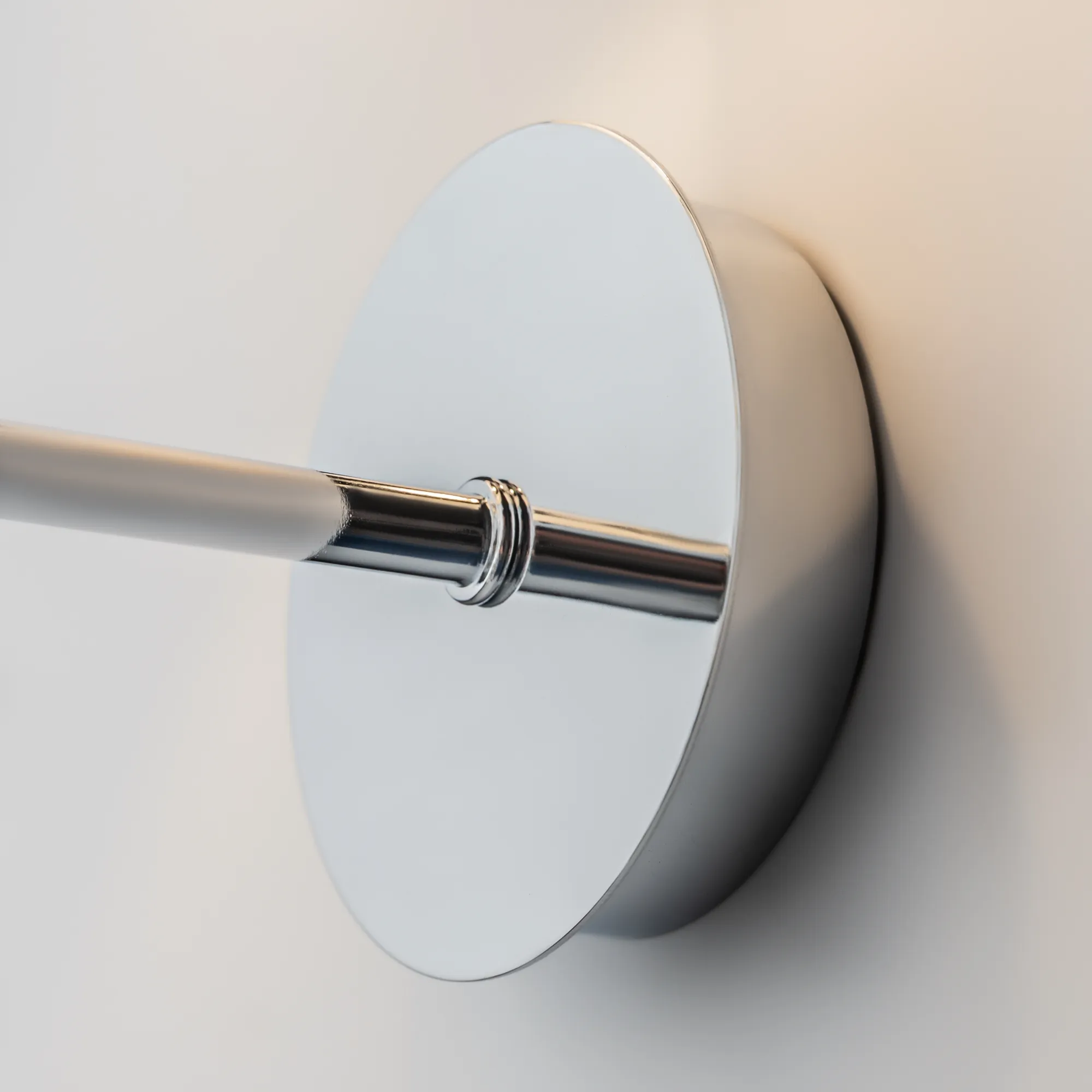 картинка Настенный светильник (бра) Maytoni DIA008WL-01CH