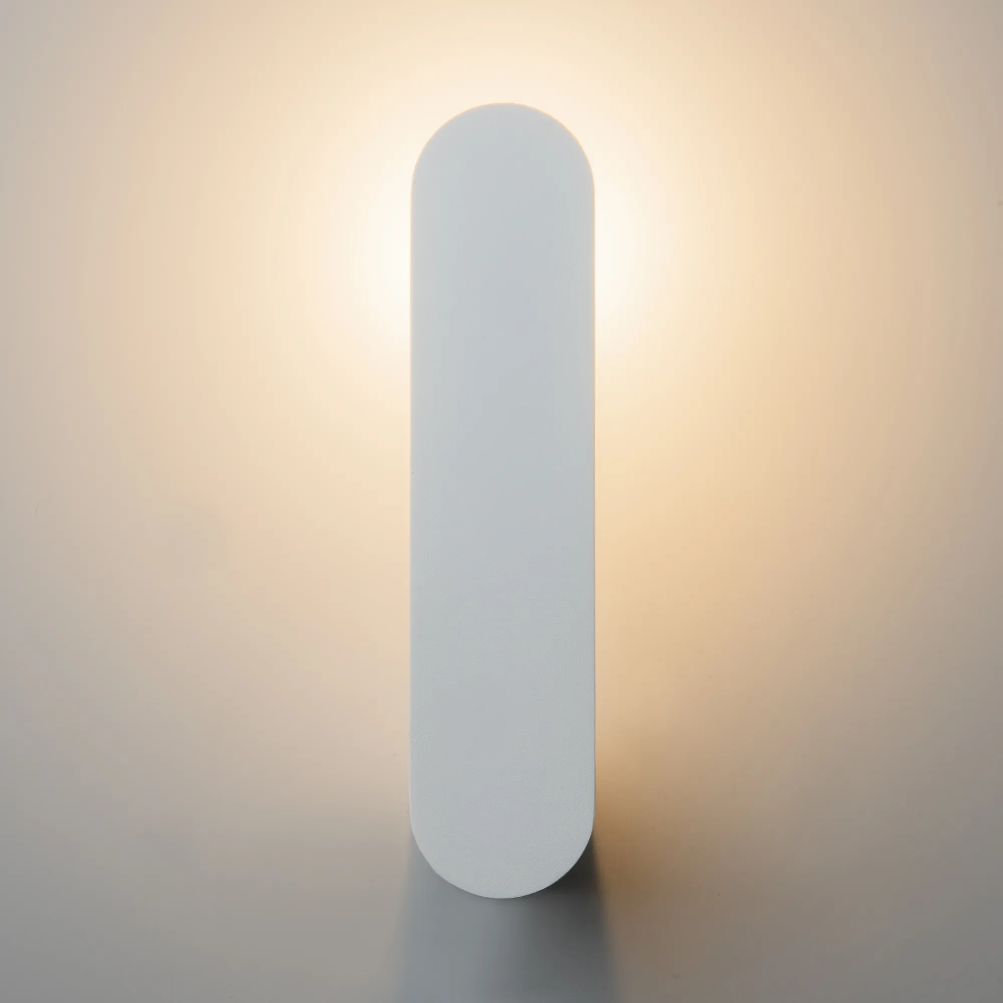 картинка Настенный светильник (бра) Maytoni MOD356WL-L4W3K