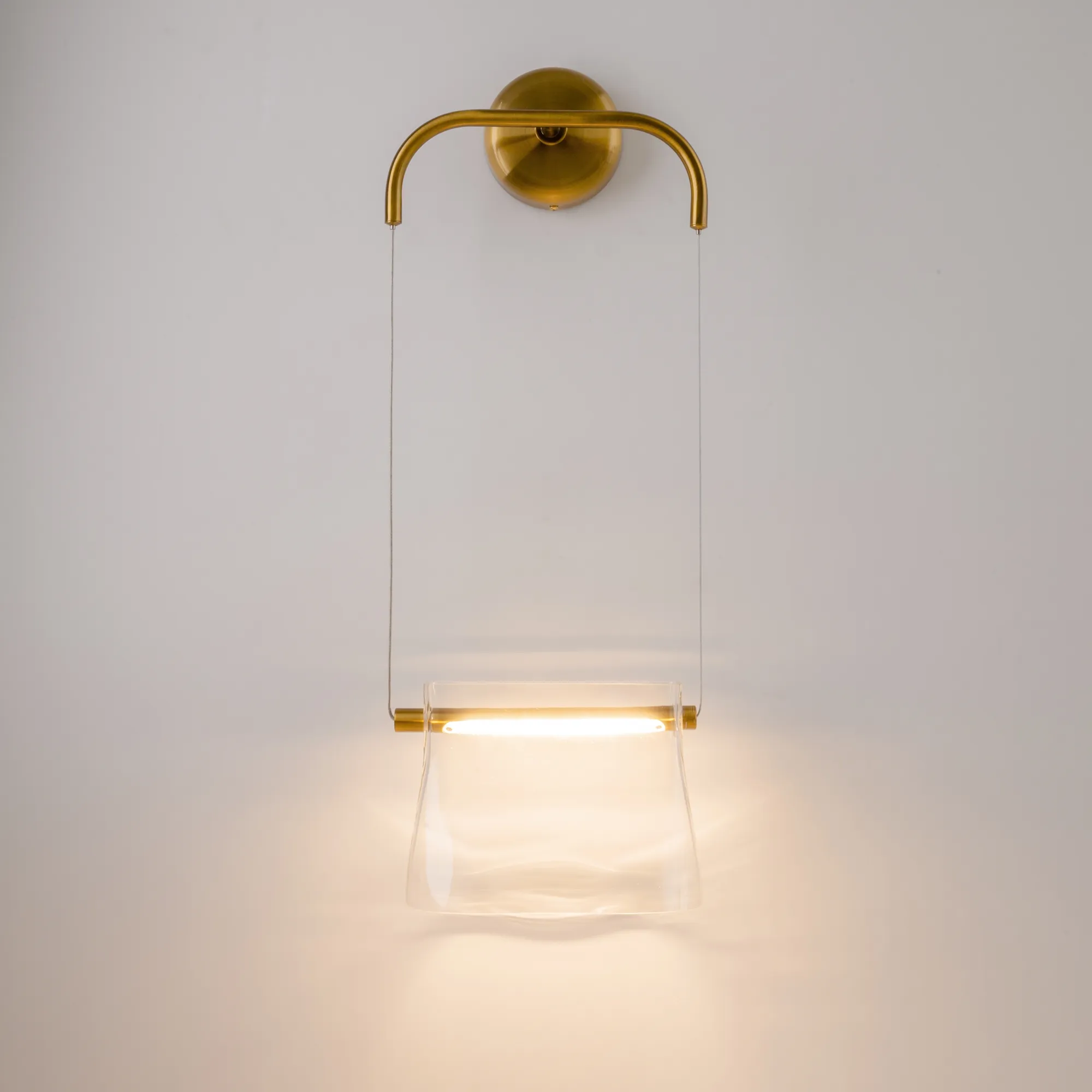 картинка Настенный светильник (бра) Maytoni MOD170WL-L8BS3K1