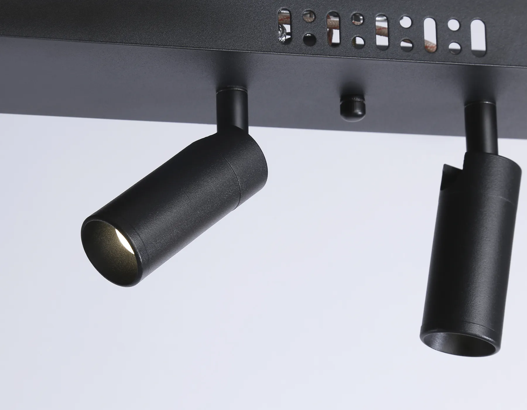 картинка Подвесной светодиодный светильник с пультом