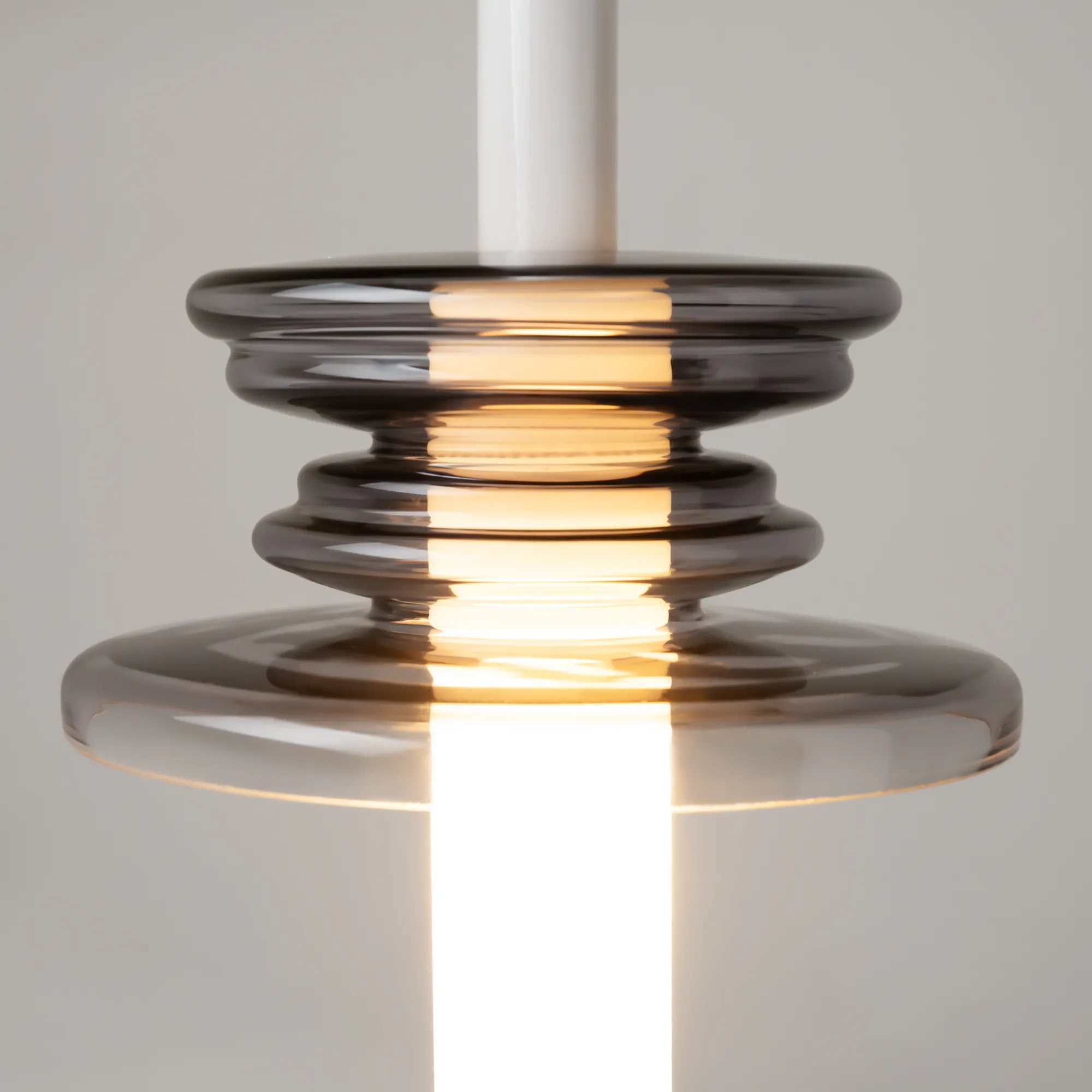 картинка Подвесной светильник Maytoni MOD255PL-01B4