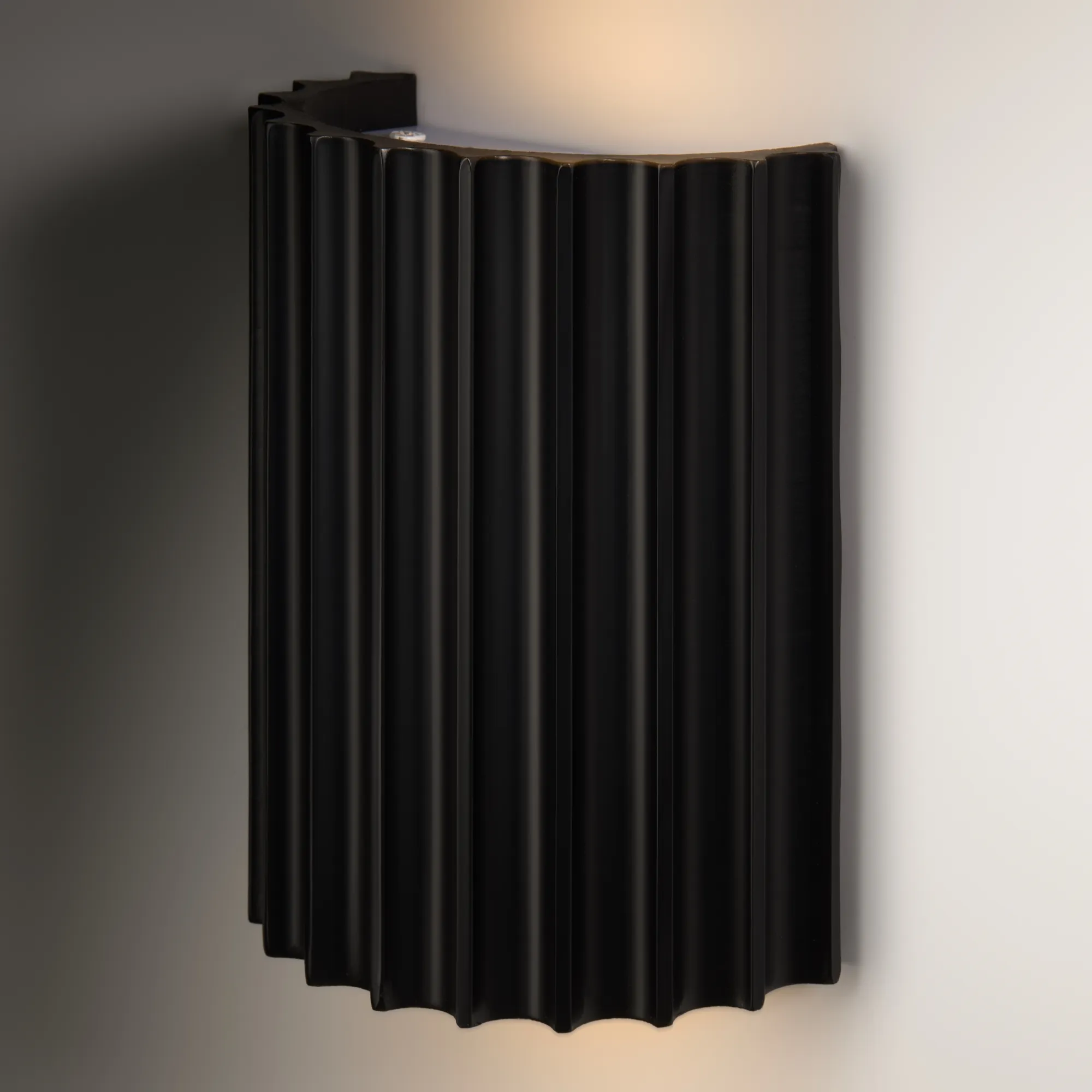 картинка Настенный светильник (бра) Freya FR5437WL-L7B