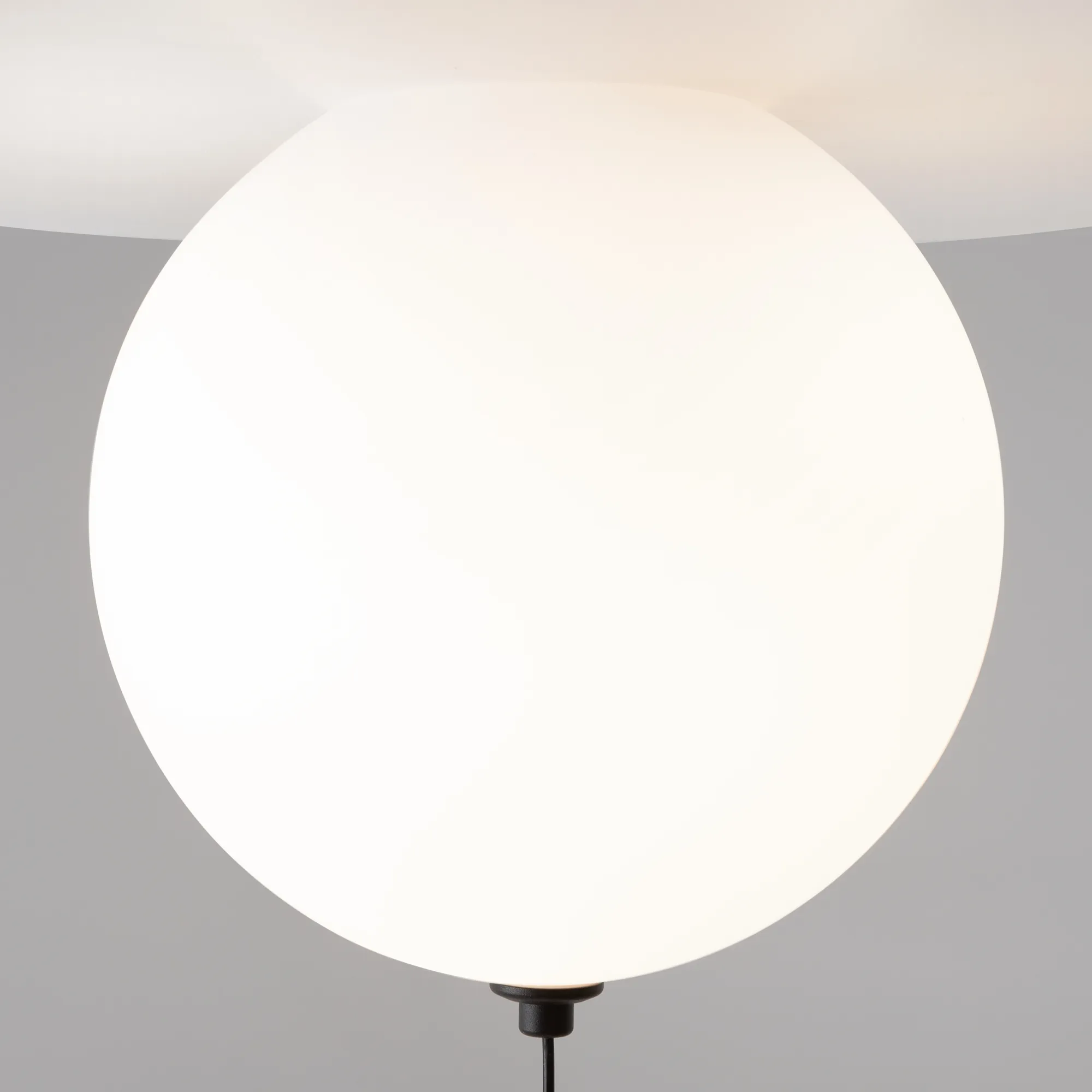 картинка Подвесной светильник Maytoni MOD427PL-L20B3K