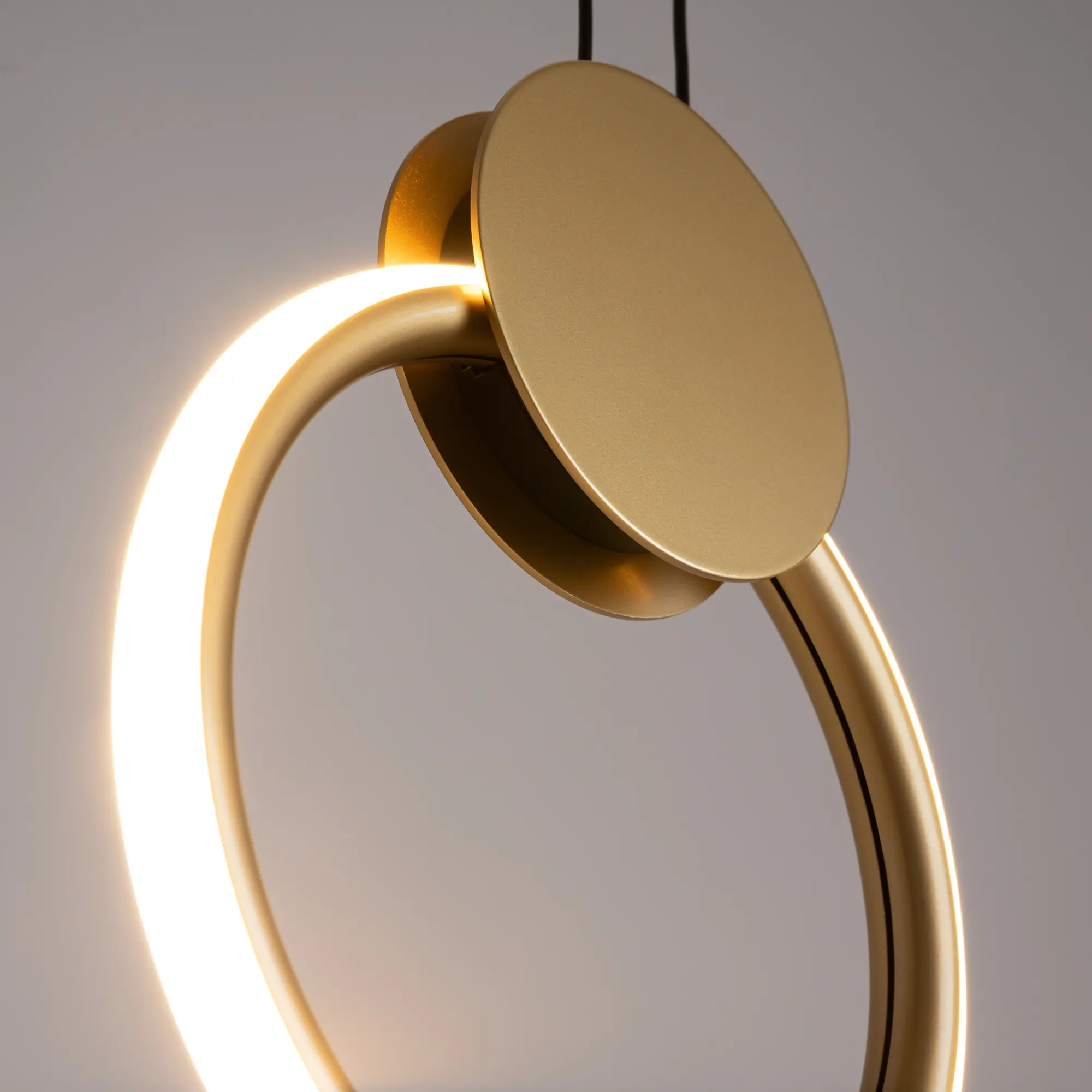 картинка Подвесной светильник Maytoni MOD357PL-L20BS3K