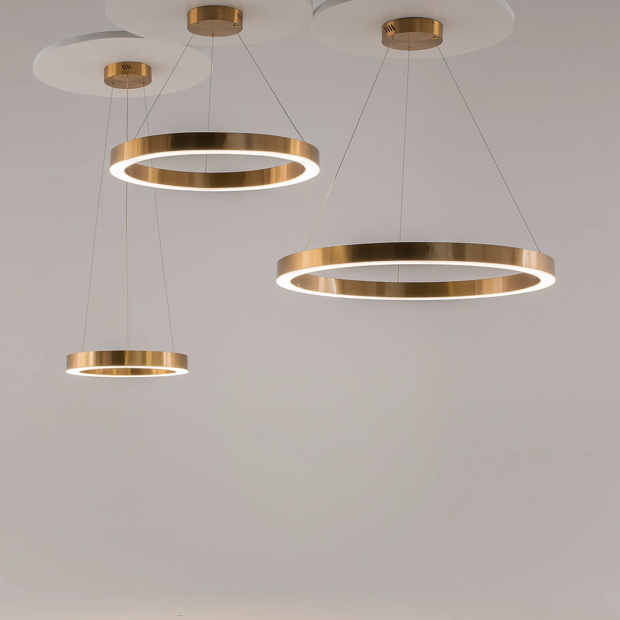 картинка Подвесной светильник Maytoni MOD415PL-L60BS4K