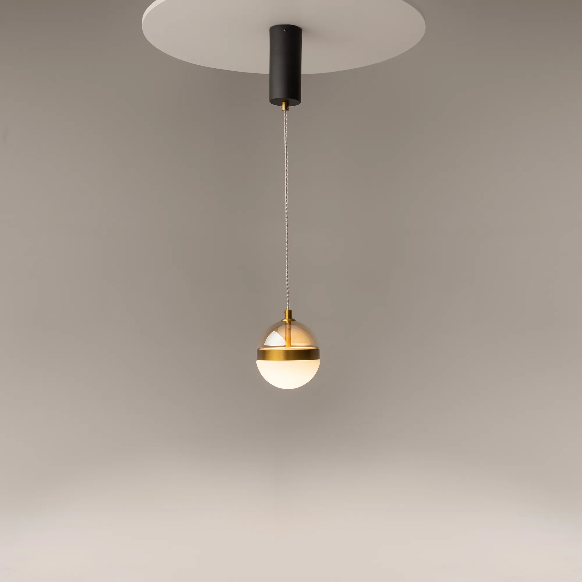 картинка Подвесной светильник Maytoni MOD295PL-L20BS3K