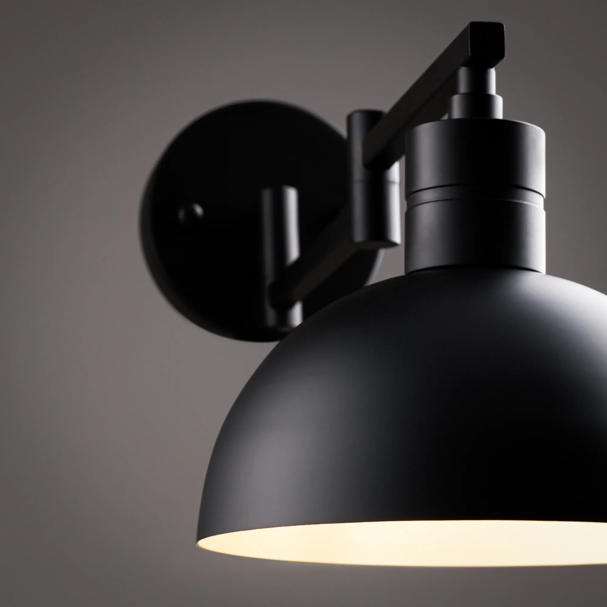 картинка Настенный светильник (бра) Freya FR5290WL-01B