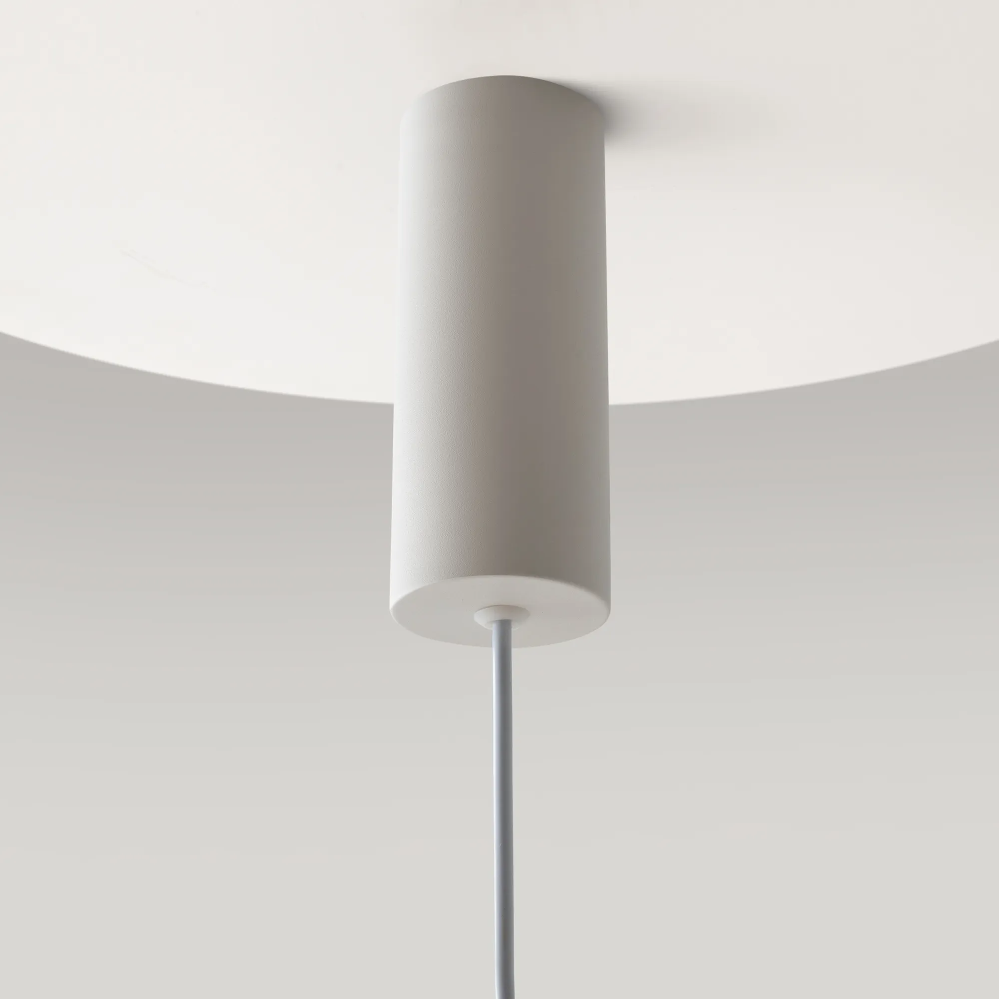 картинка Подвесной светильник Maytoni MOD189PL-L18W3K1