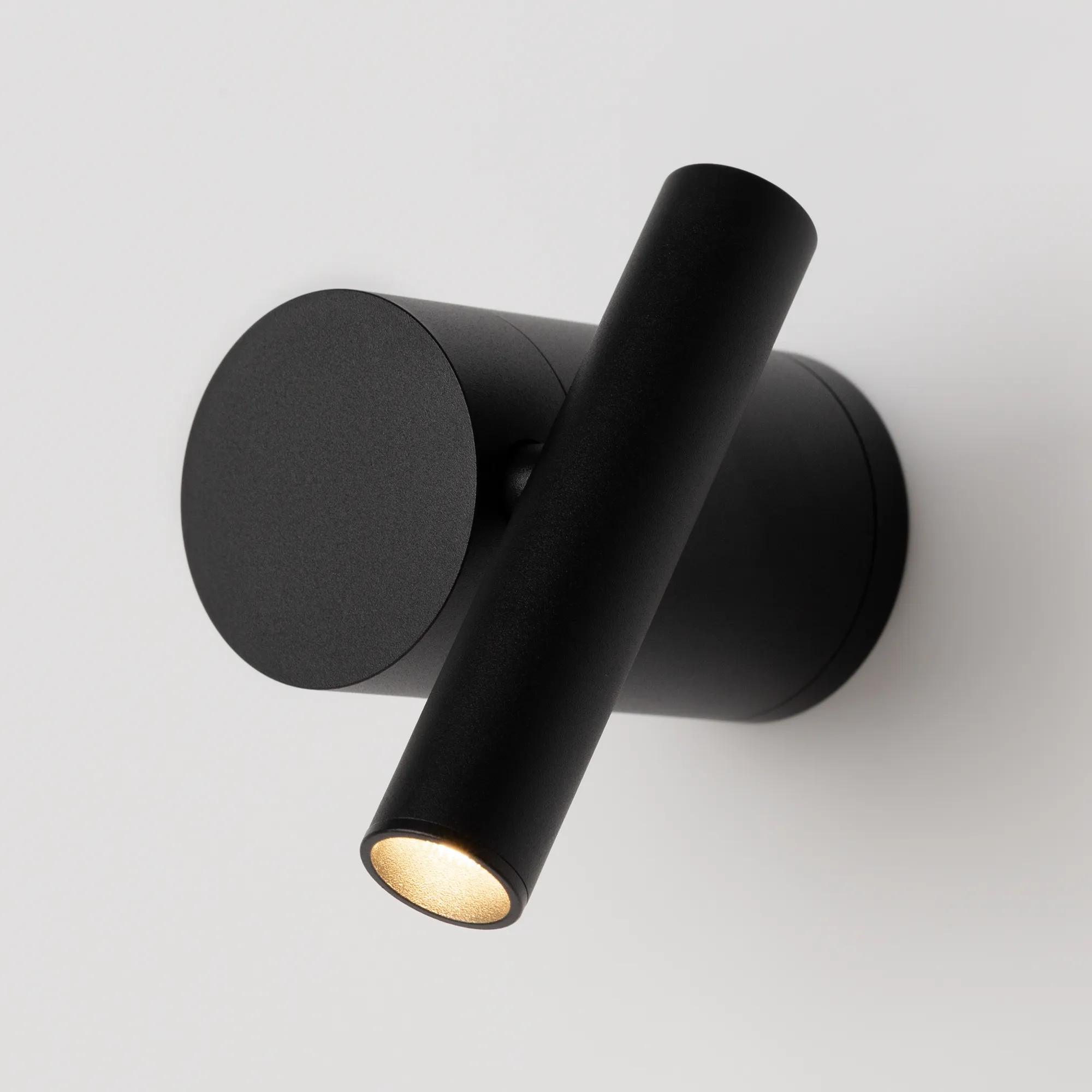 картинка Настенный светильник (бра) Maytoni MOD433WL-L3B3K1