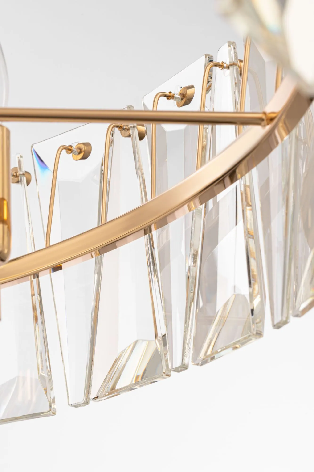 картинка Подвесной светильник Maytoni MOD043PL-08G