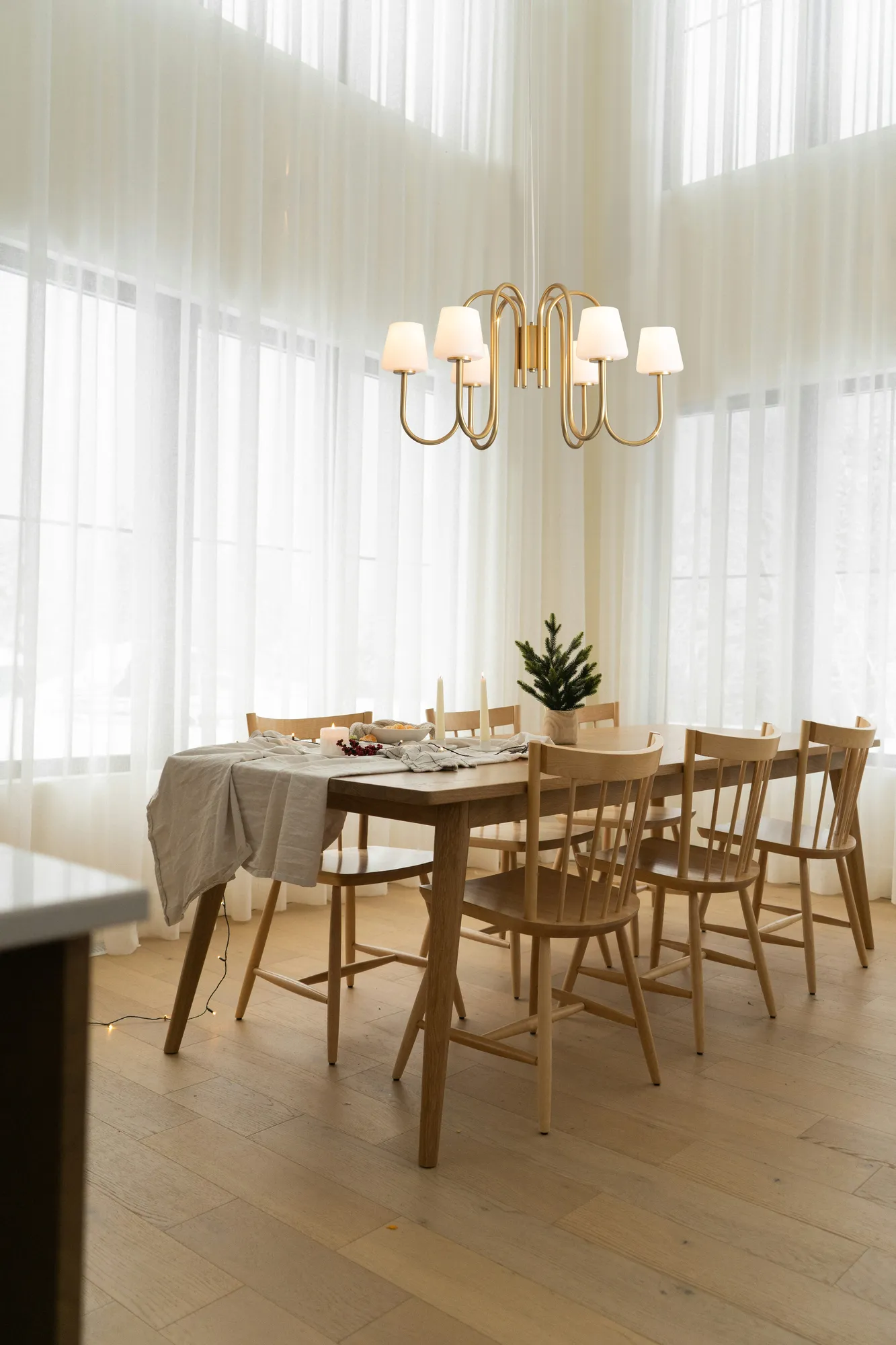 картинка Настенный светильник (бра) Freya FR2039WL-01G