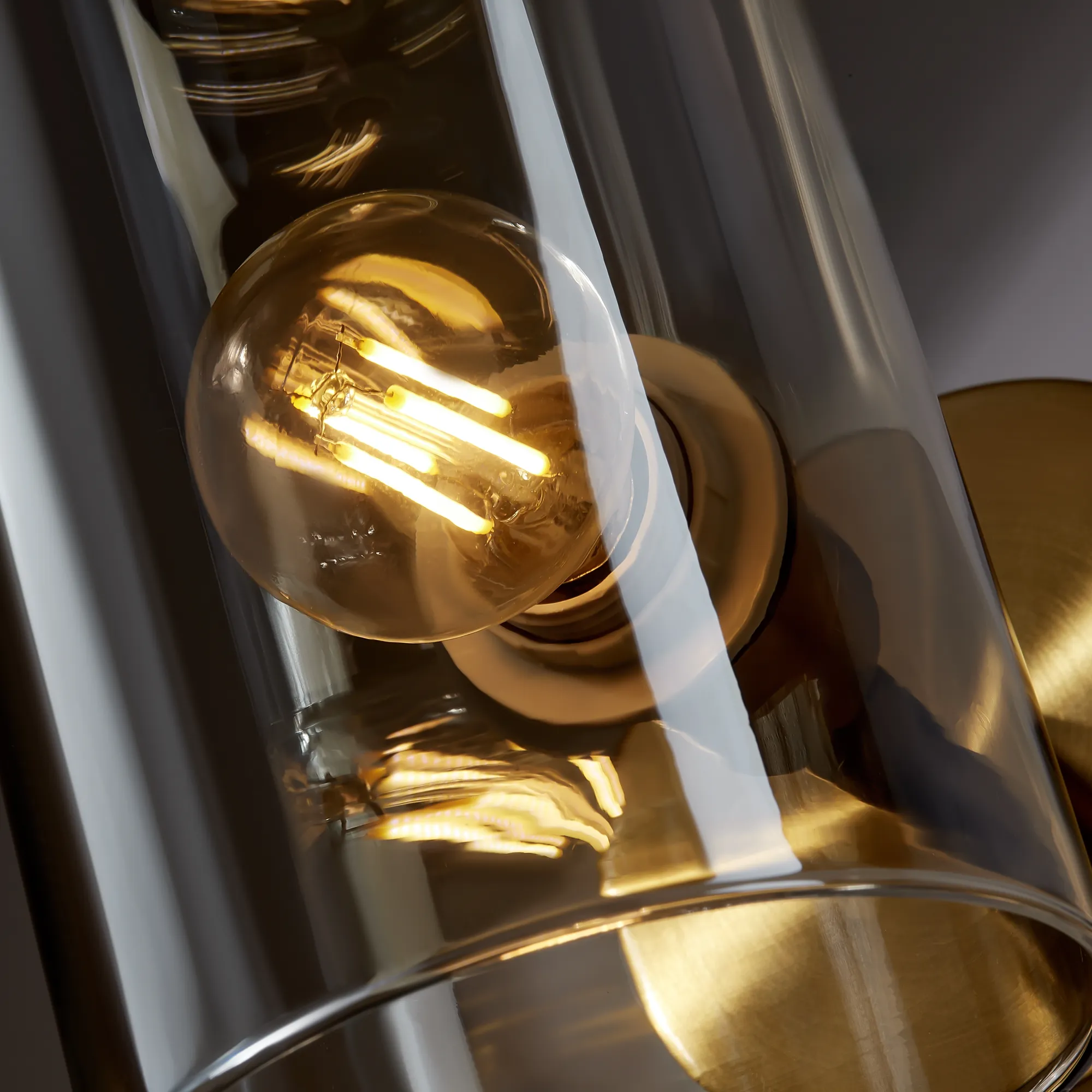 картинка Настенный светильник (бра) Freya FR5427WL-01BS