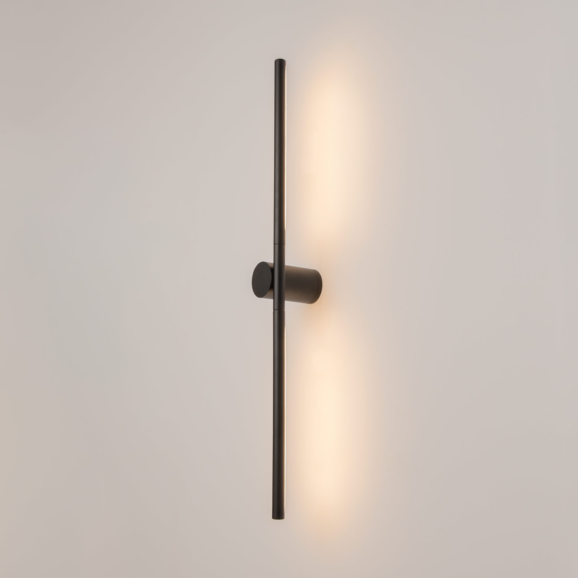 картинка Настенный светильник (бра) Maytoni MOD432WL-L9B3K