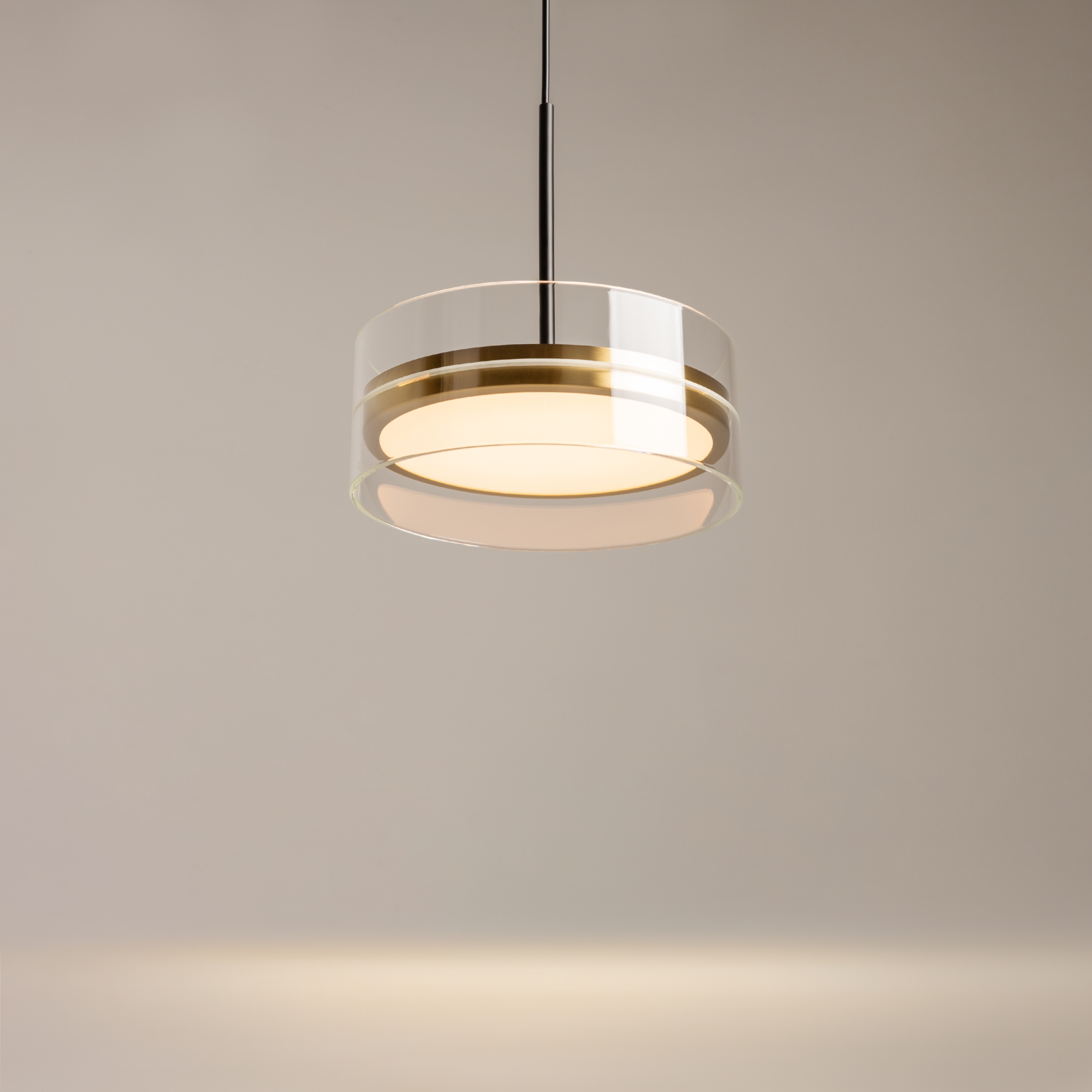 картинка Подвесной светильник Maytoni MOD348PL-L18BBS3K