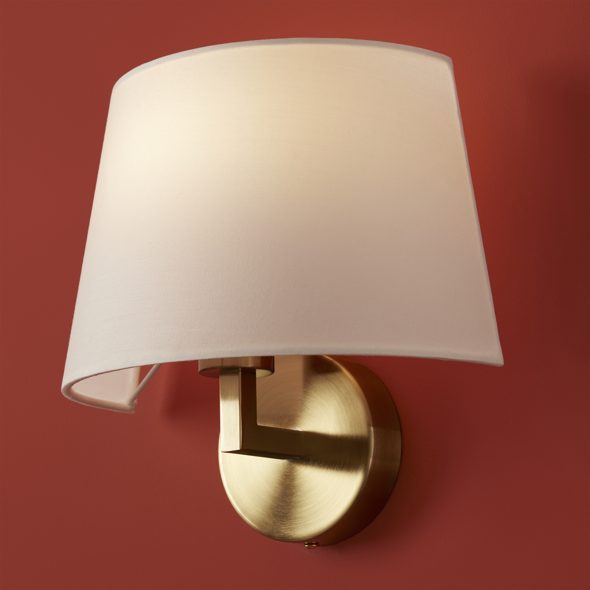 картинка Настенный светильник (бра) Freya FR2042WL-01BS