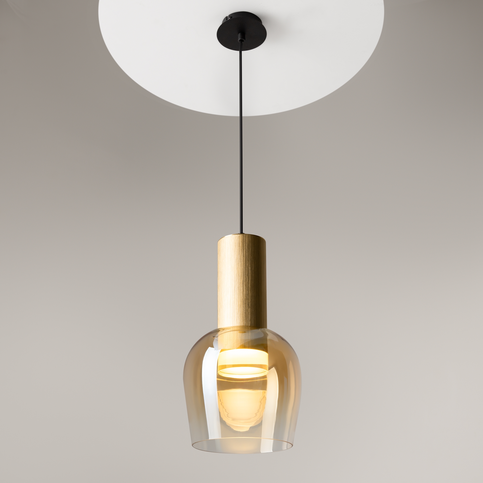 картинка Подвесной светильник Maytoni MOD414PL-L7G3K