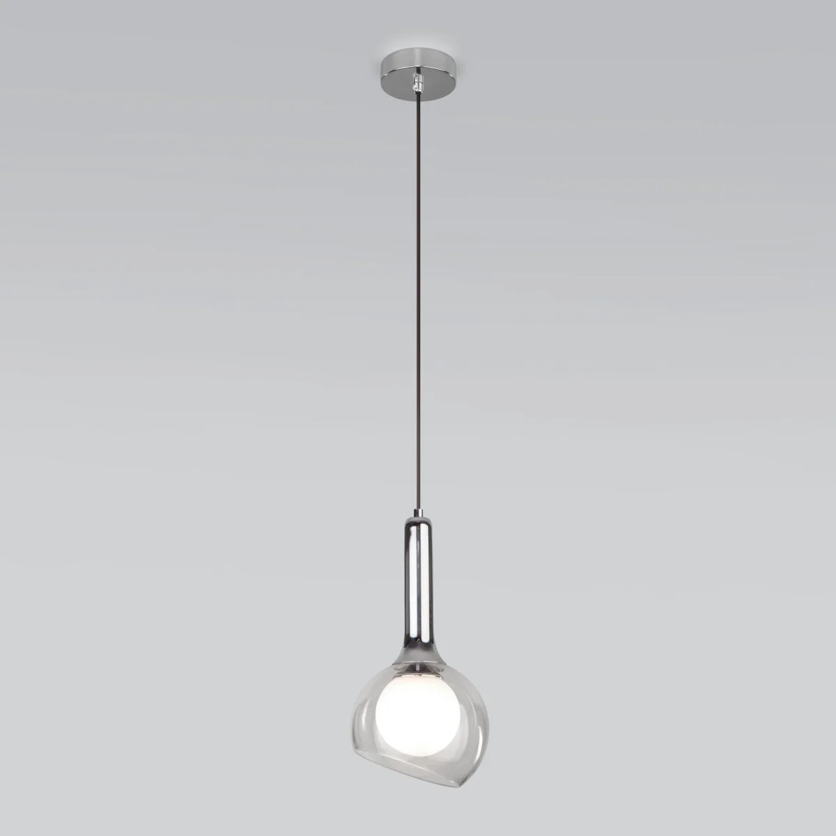 картинка Подвесной светильник со стеклянным плафоном 50188/1 хром