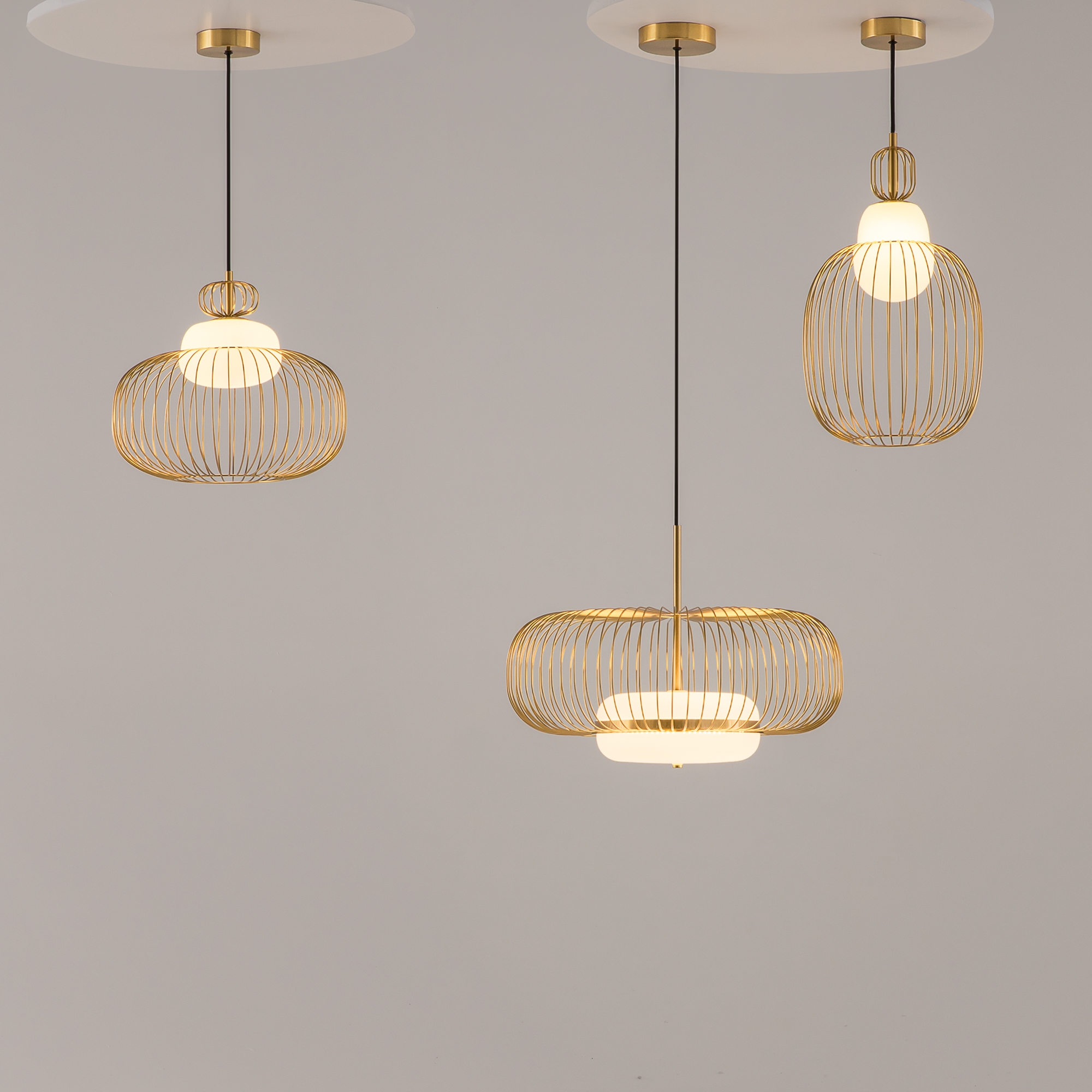 картинка Подвесной светильник Maytoni MOD376PL-L30G3K