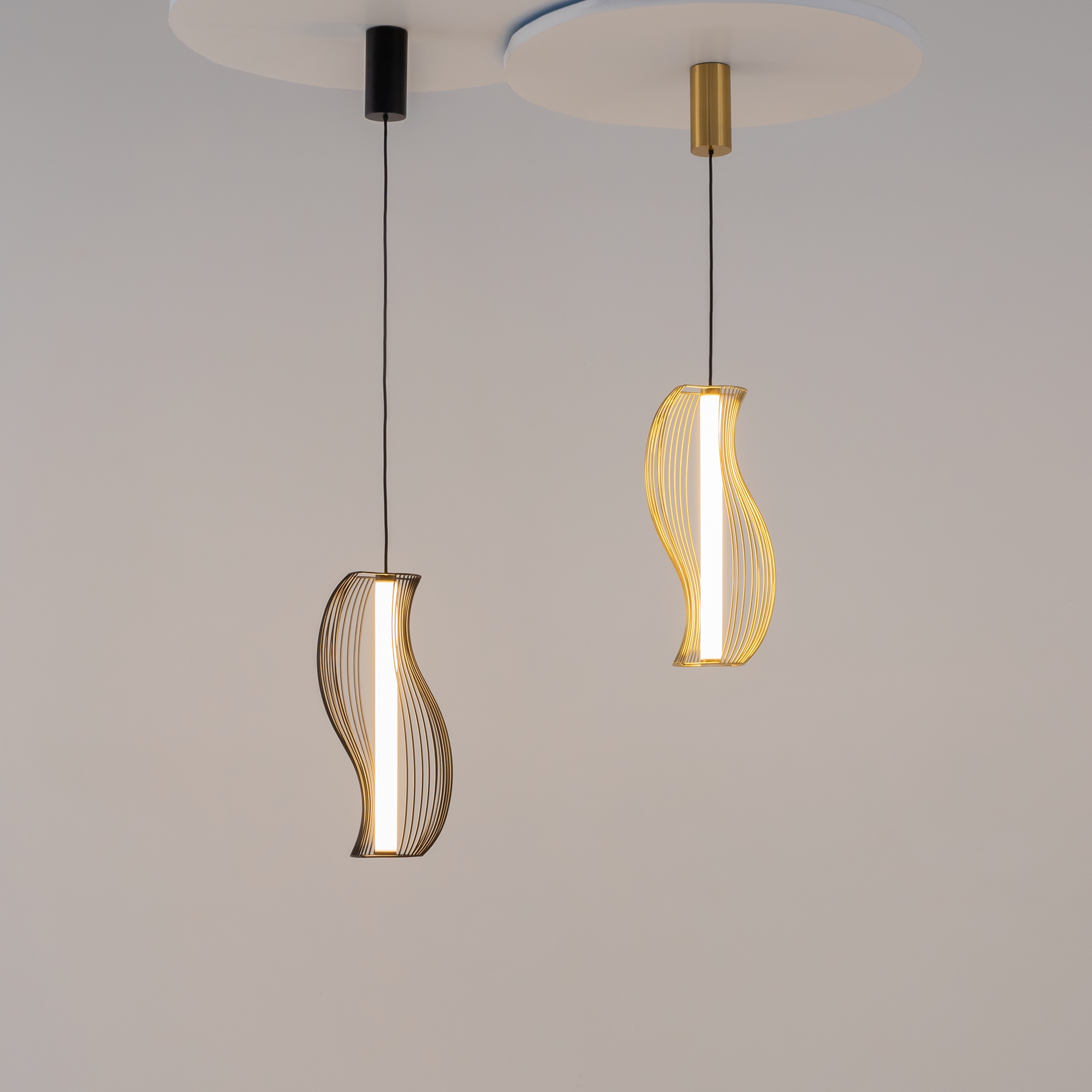 картинка Подвесной светильник Maytoni MOD263PL-L20B3K