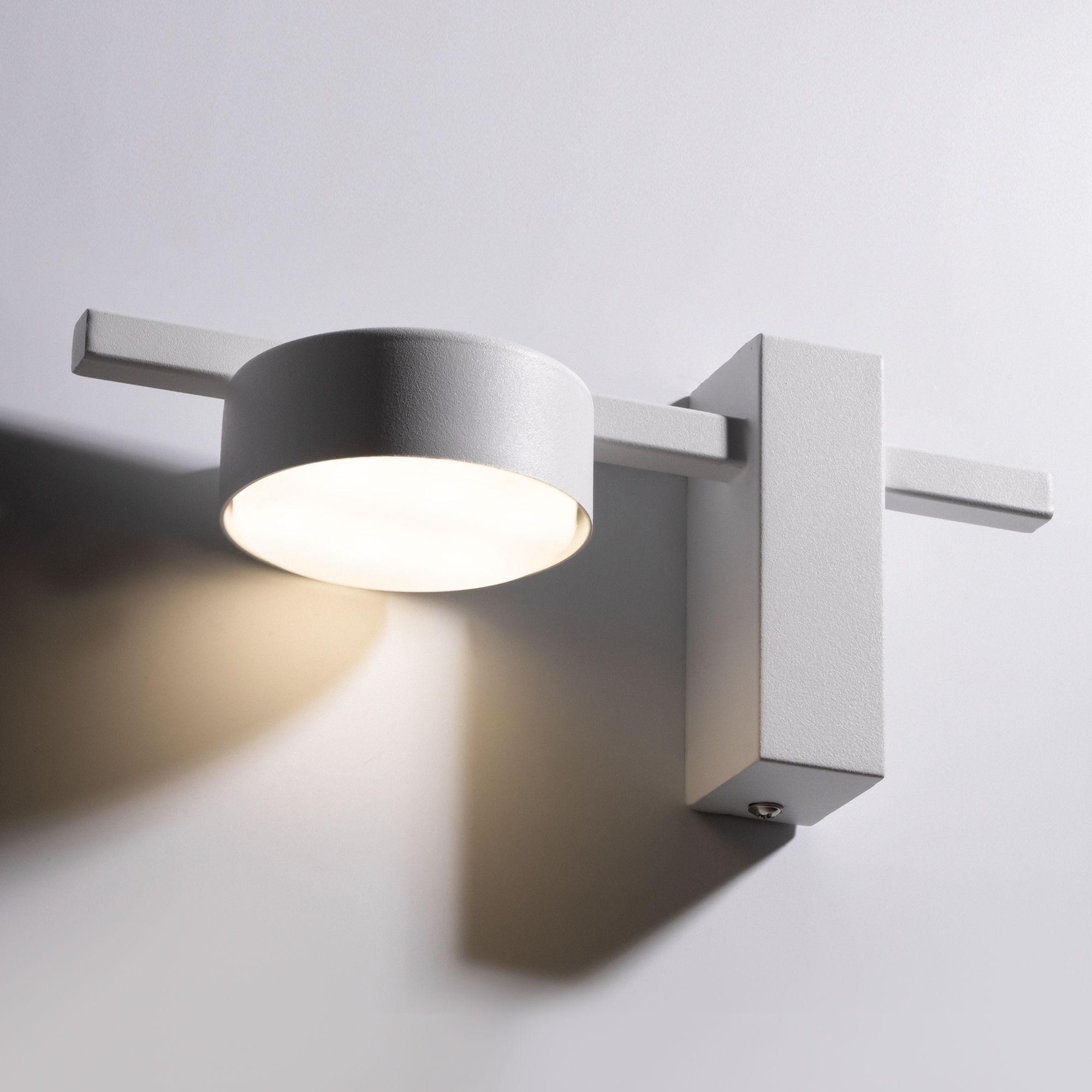 картинка Настенный светильник (бра) Freya FR5363WL-01W