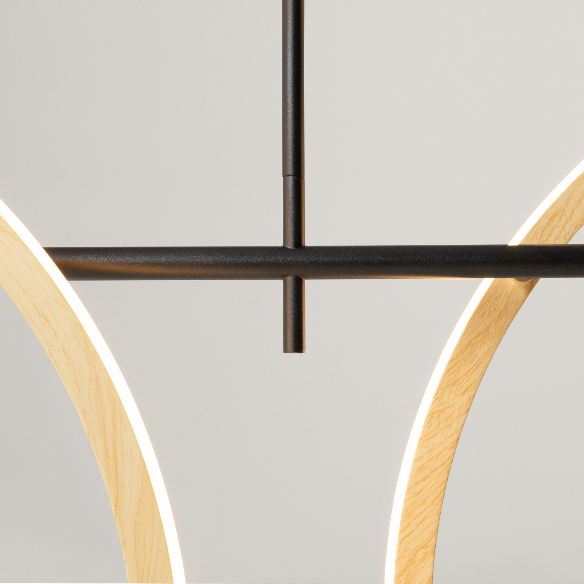 картинка Подвесной светильник Maytoni MOD428PL-L27BK