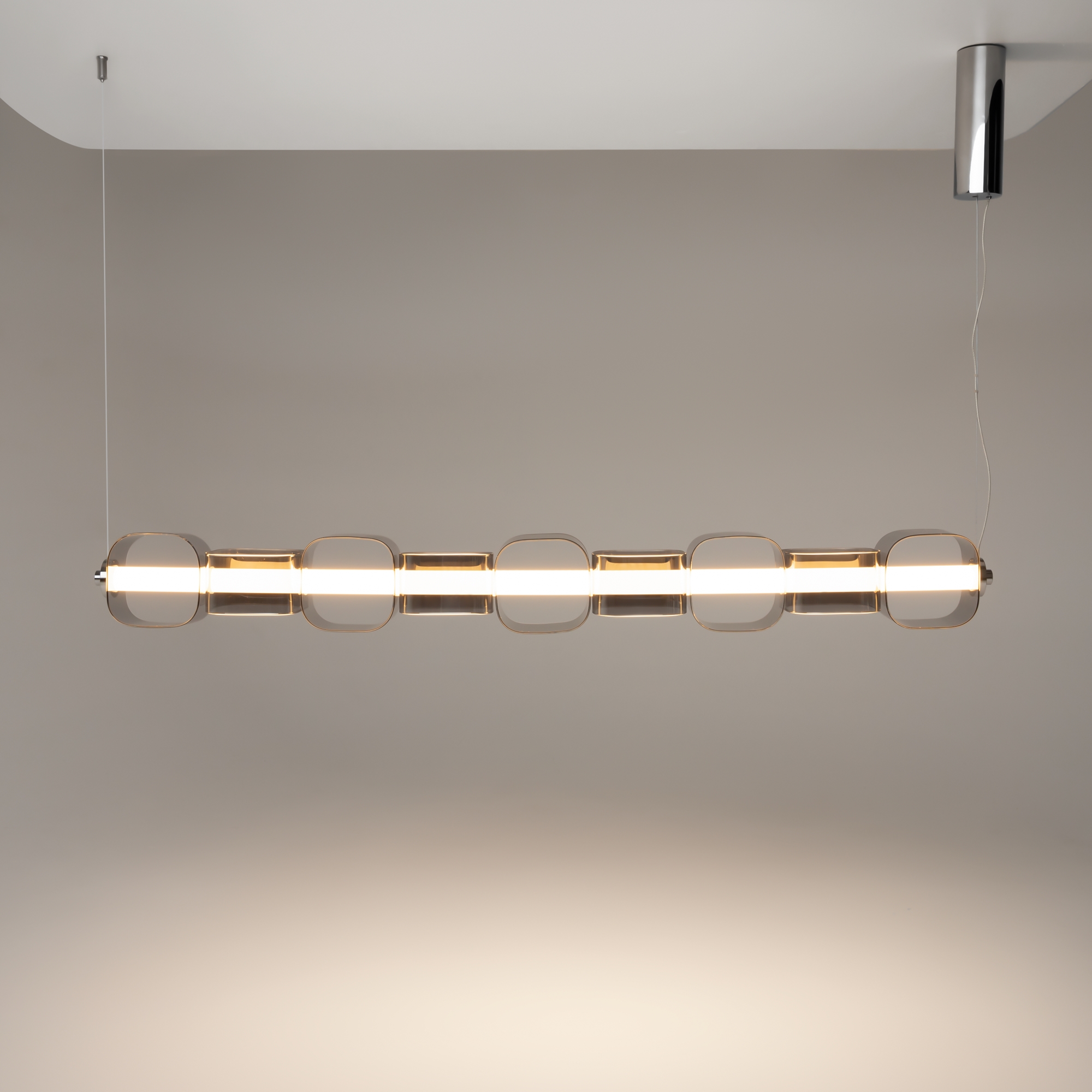 картинка Подвесной светильник Maytoni MOD381PL-L45CH3K