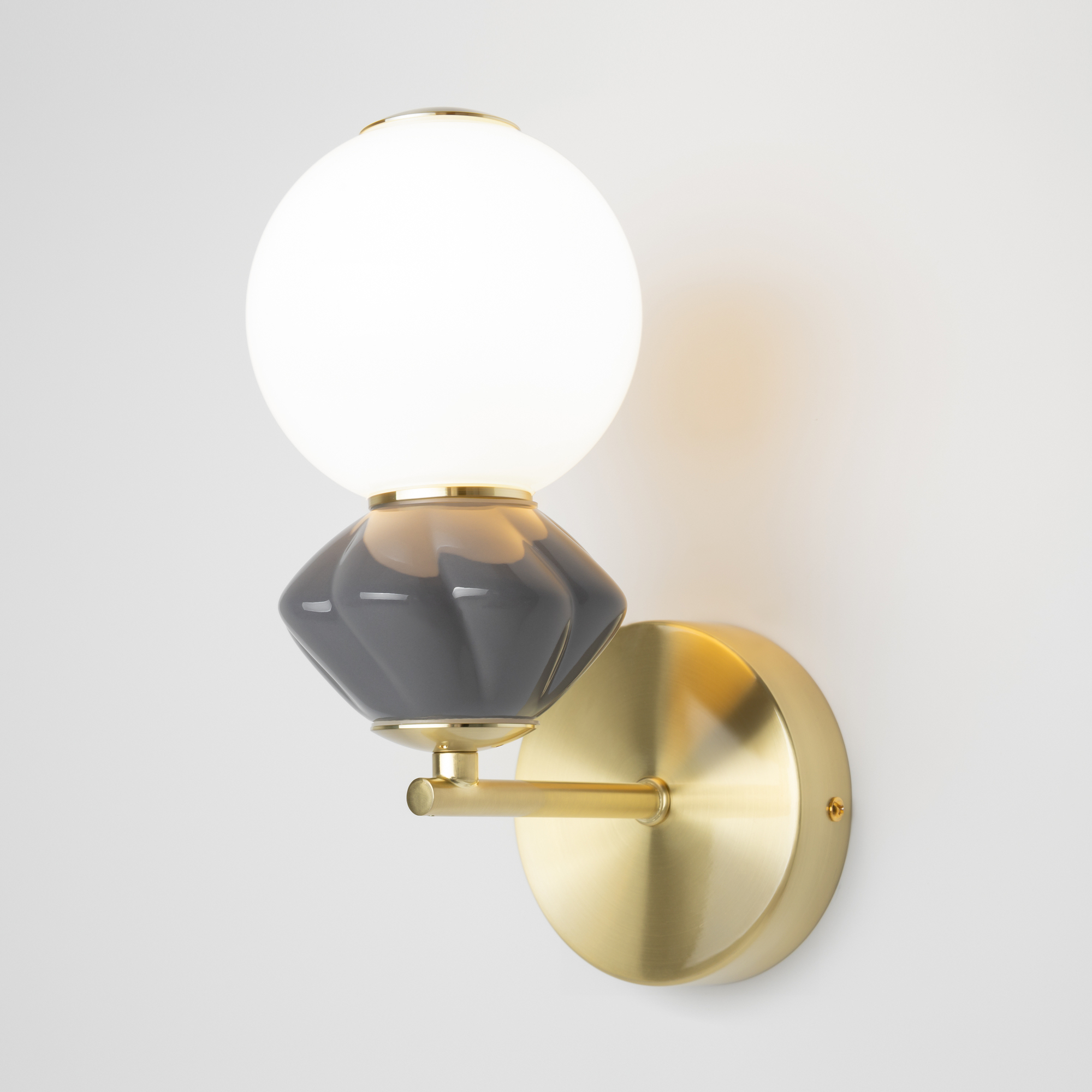 картинка Настенный светильник (бра) Maytoni MOD362WL-L5GR3K