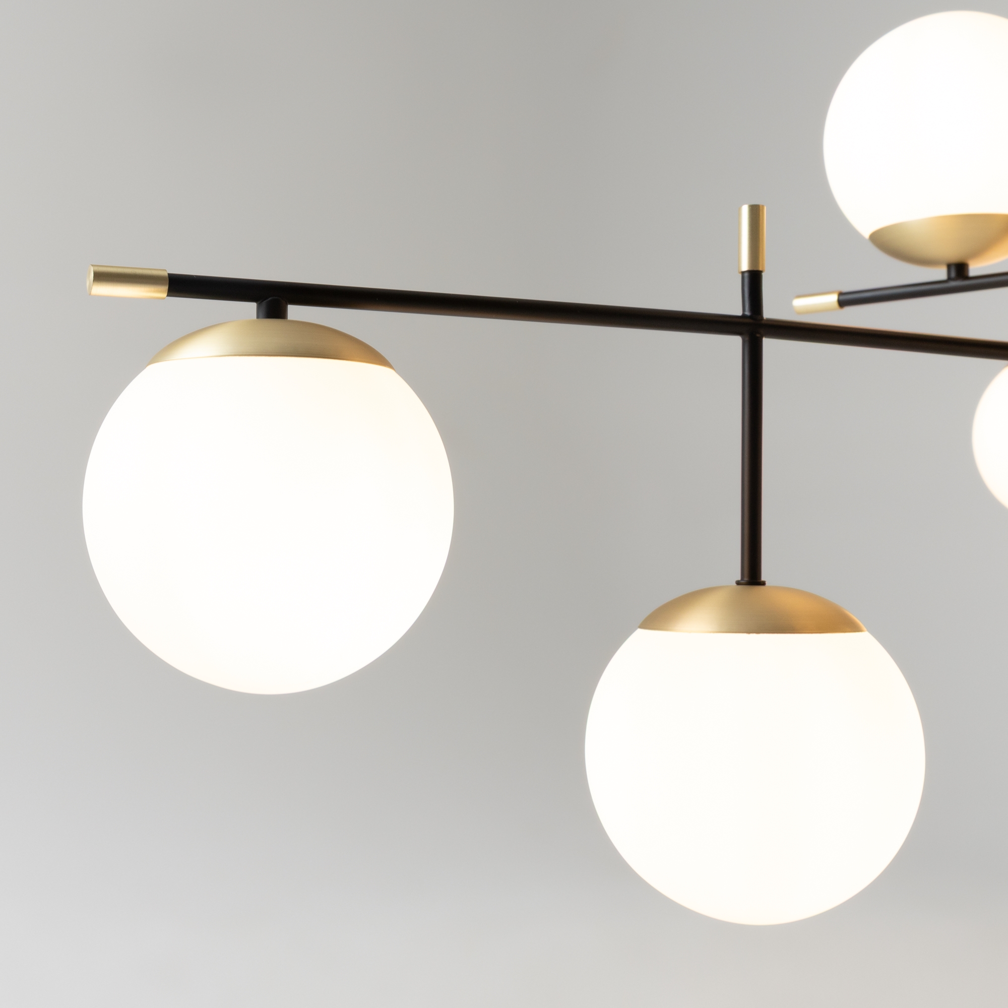 картинка Подвесной светильник Maytoni MOD048PL-09G