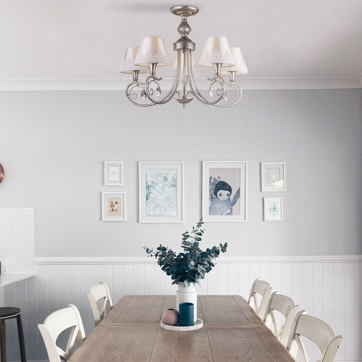 картинка Люстра в классическом стиле с абажурами 60069/5 серебро