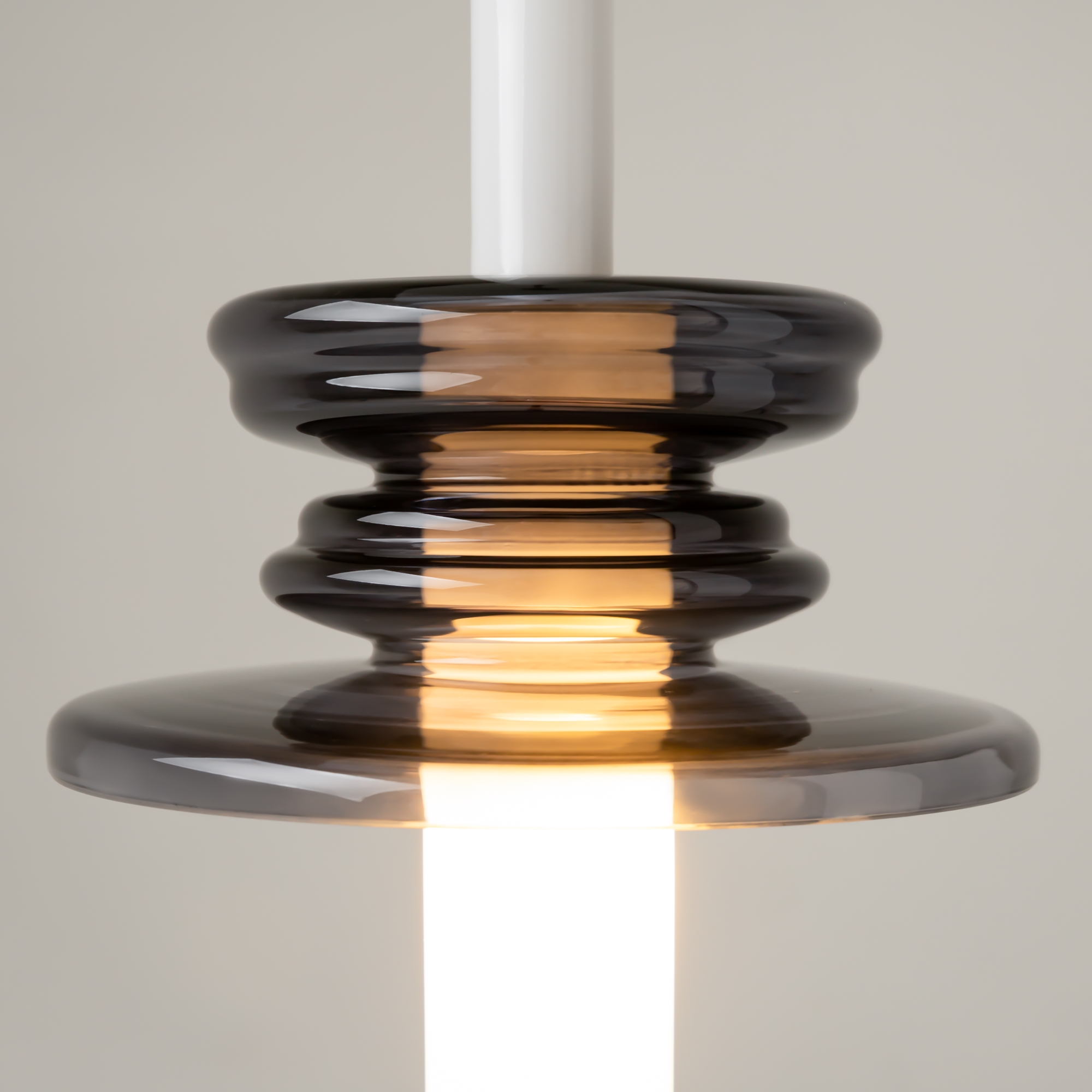 картинка Подвесной светильник Maytoni MOD255PL-01B1